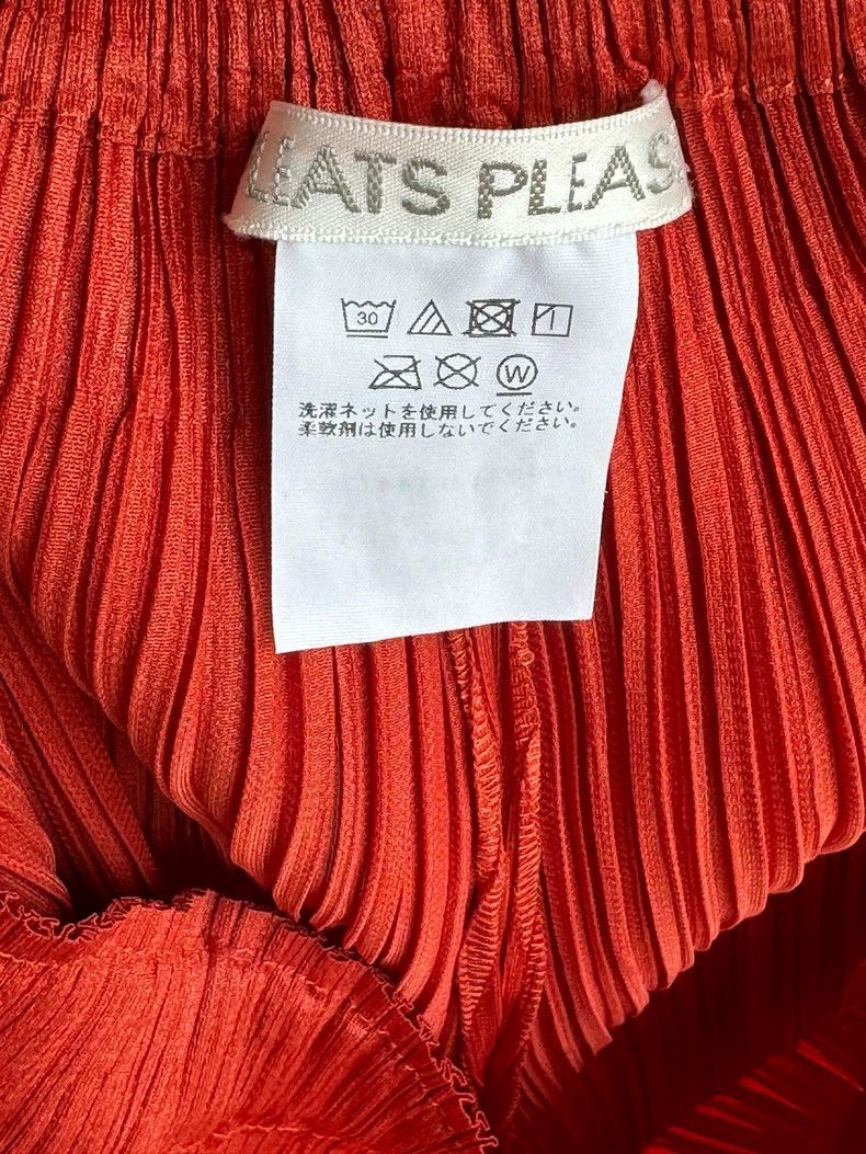 Issey Miyake issey miyake size:3 Red pleated shorts Size US 26 / EU 42 - 5 Thumbnail