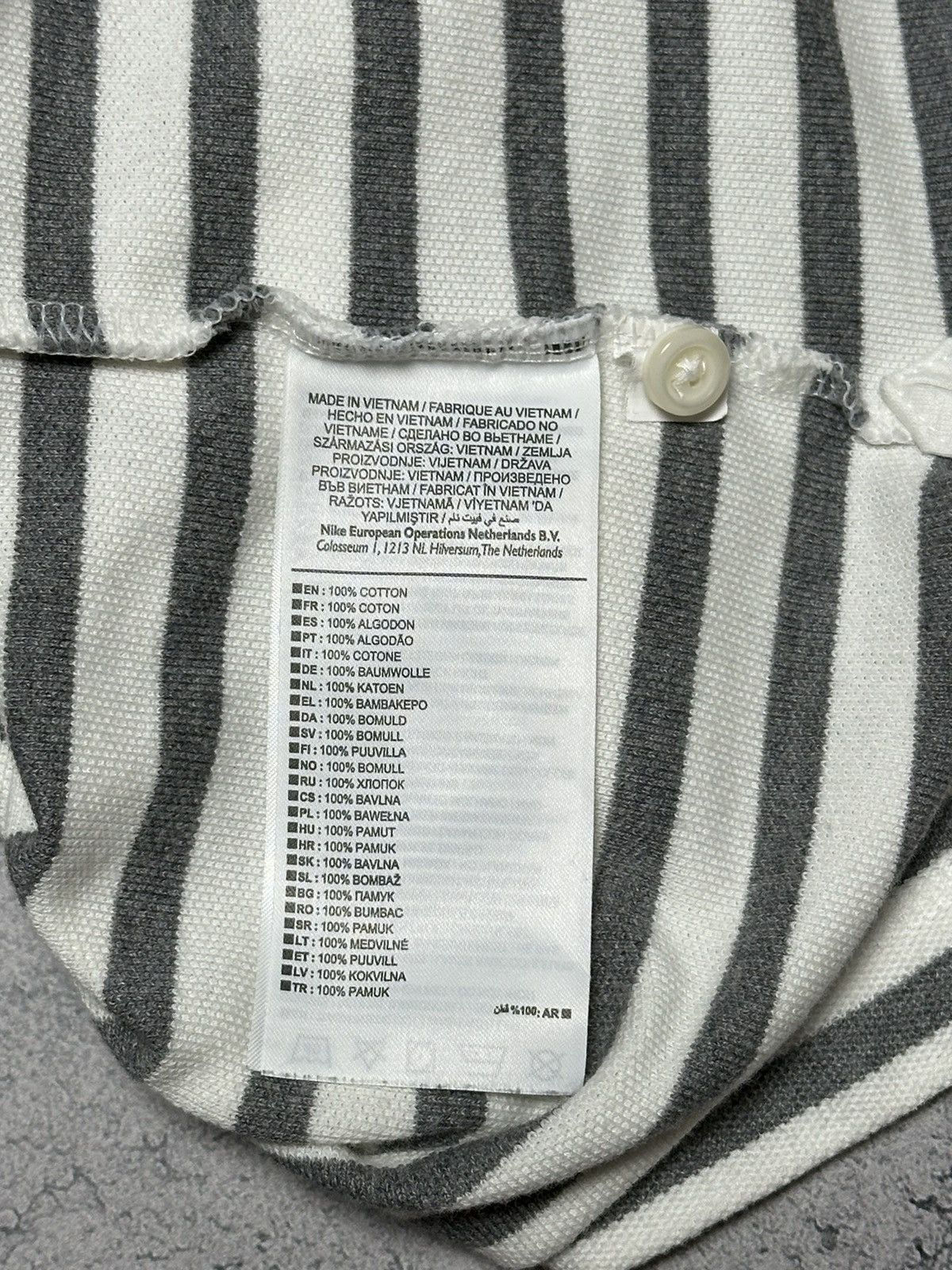 Nike Vintage Nike Striped Polo T-Shirt Y2K Size US S / EU 44-46 / 1 - 10 Thumbnail