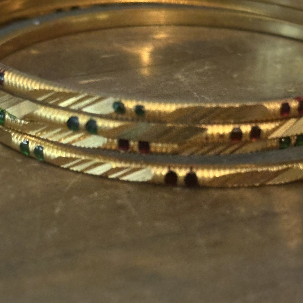 Vintage Vintage gold tone diamond cut red and green stone bangles Size ONE SIZE - 3 Thumbnail