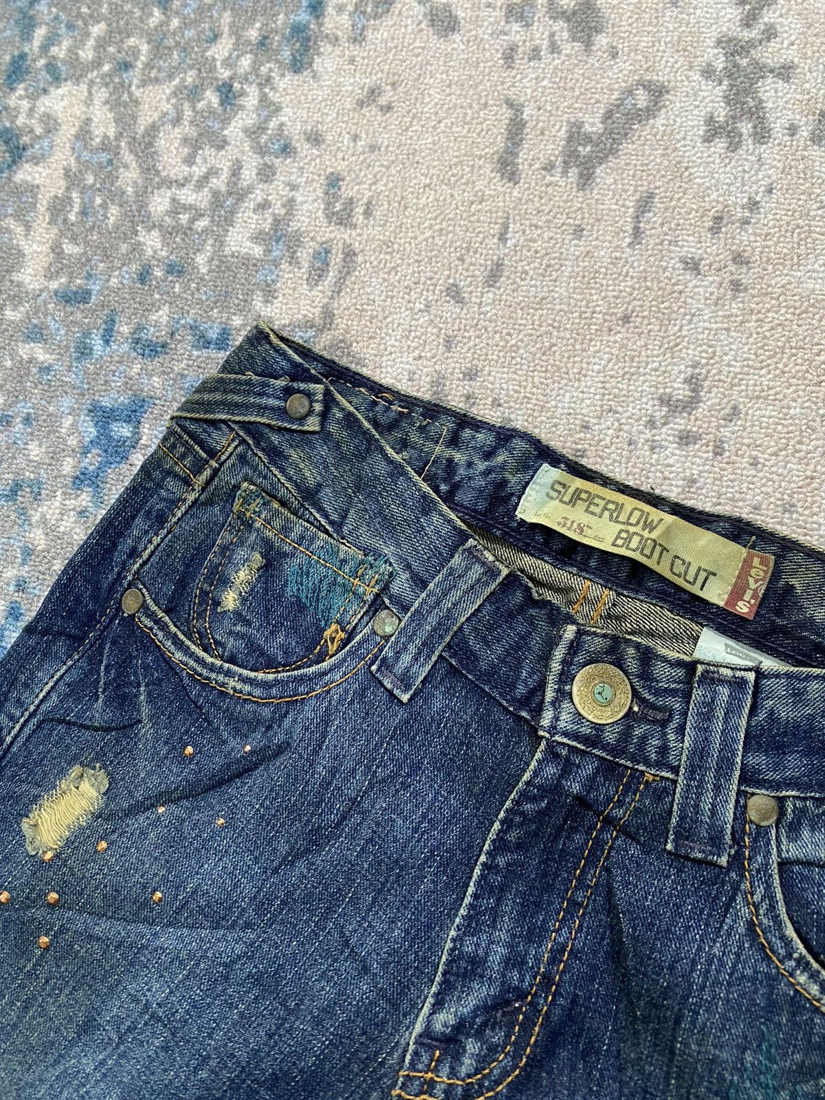 Levi's Levis 518 Superlow Boot Cut Distressed Jeans Size US 29 - 6 Thumbnail
