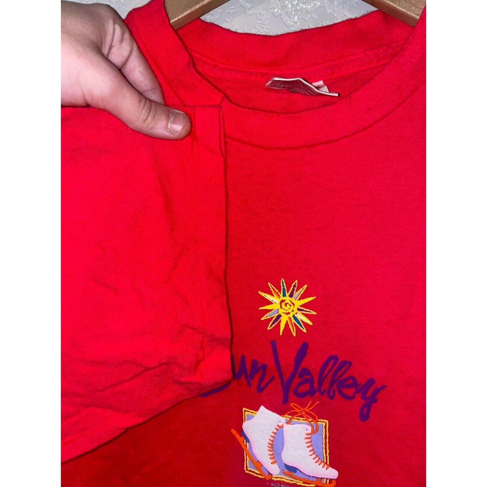 Vintage Vintage Ice Skate Shirt Sun Valley Red Tee VTG 1990s 90s L Size US L / EU 52-54 / 3 - 6 Thumbnail