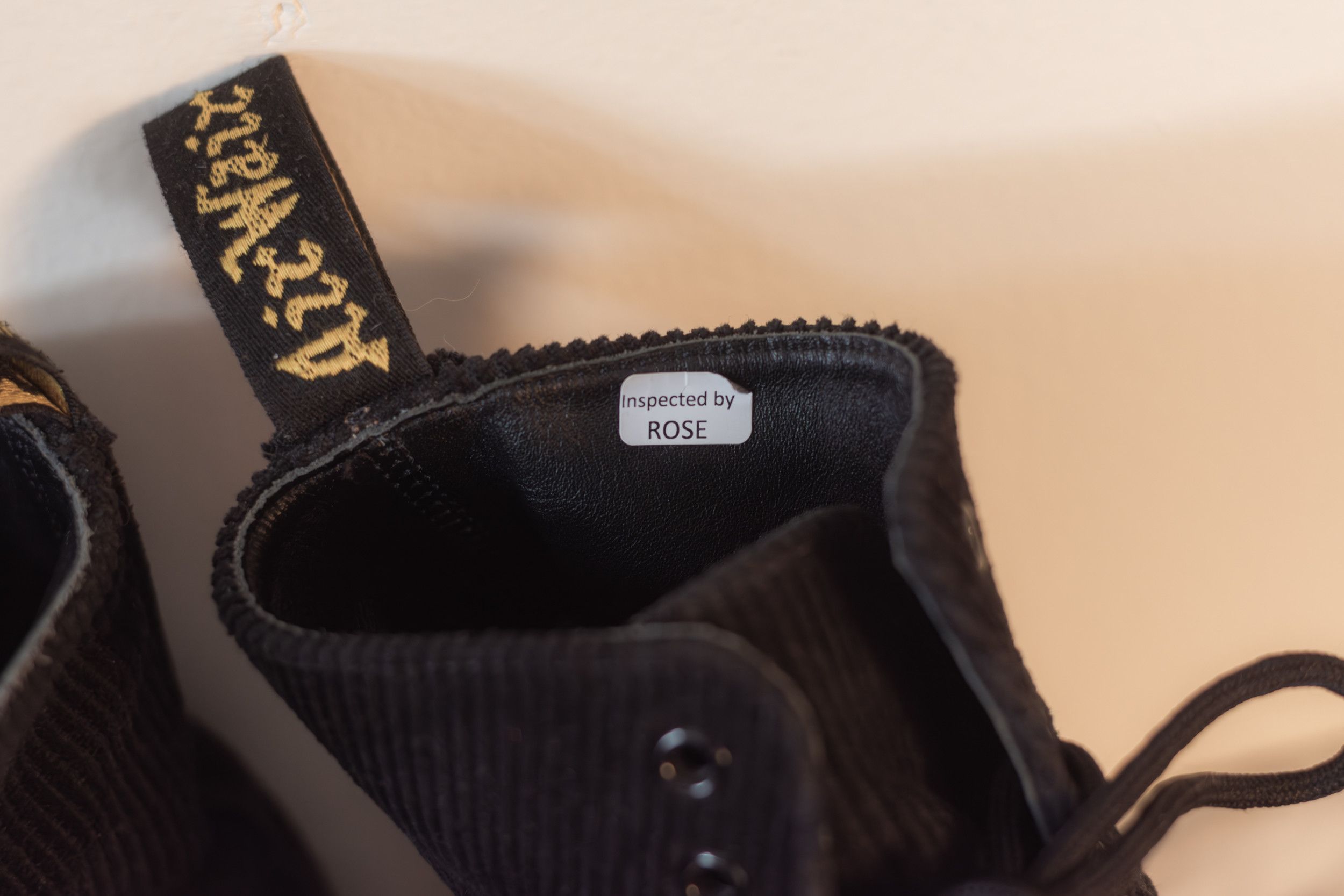Dr. Martens × Undercover Dr. Martens x Made in UK Undercover x Dr Marten 1460 SN Size US 7 / EU 40 - 4 Thumbnail