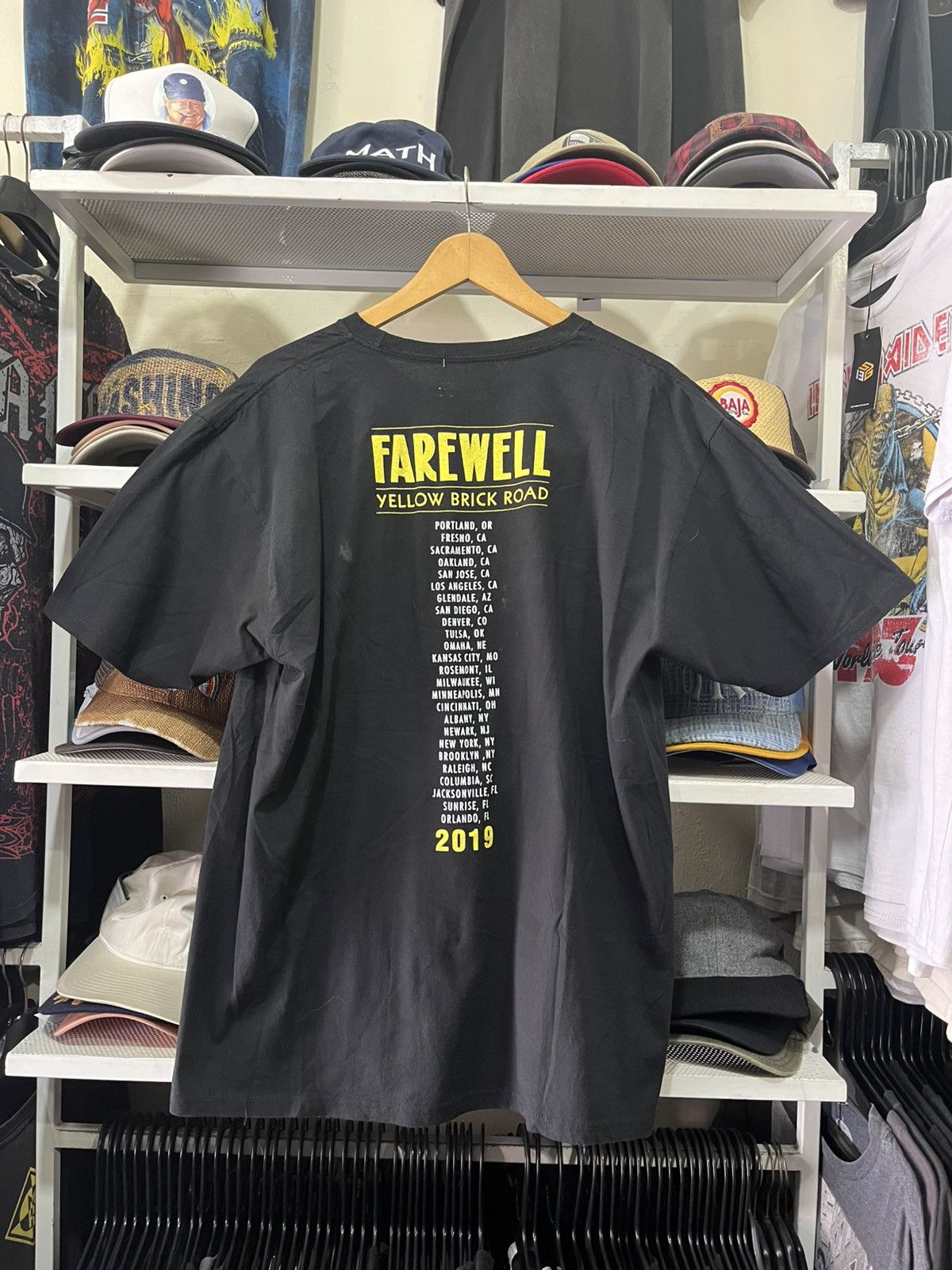 Band Tees Elton John Farewell Brick Road Concert Tour 2019 T-Shirt Size US XL / EU 56 / 4 - 5 Thumbnail