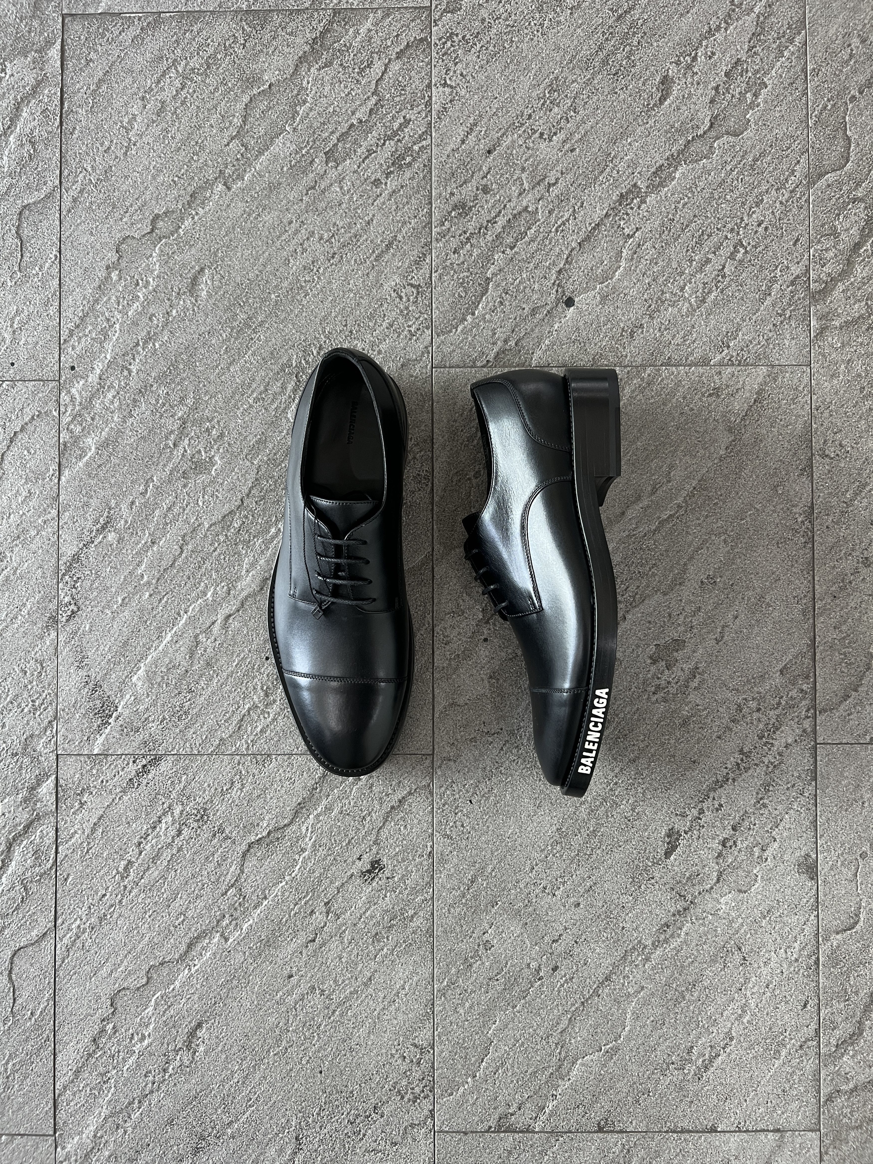 Balenciaga Balenciaga Black Leather Derby Shoes Logo Sole 43 Size US 10 / EU 43 - 1 Thumbnail