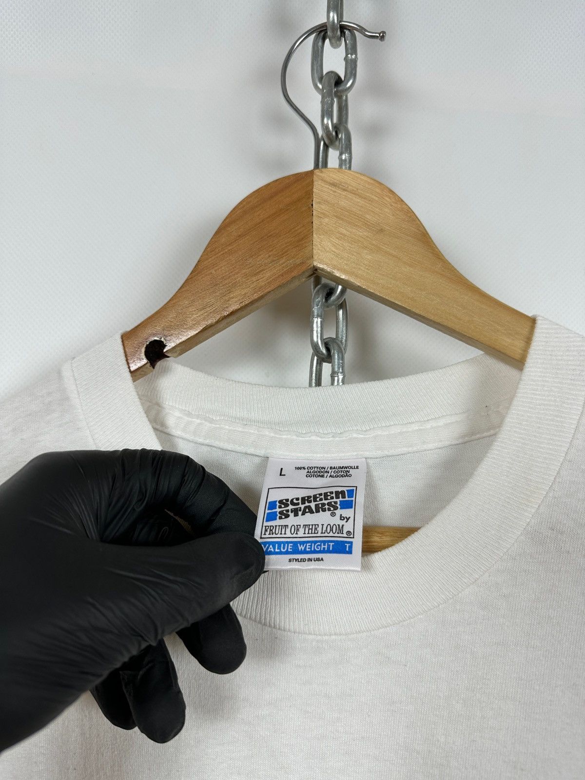 Vintage 1995 Vintage Pfizer OCD Single Stitch White T-Shirt Size US L / EU 52-54 / 3 - 19 Thumbnail