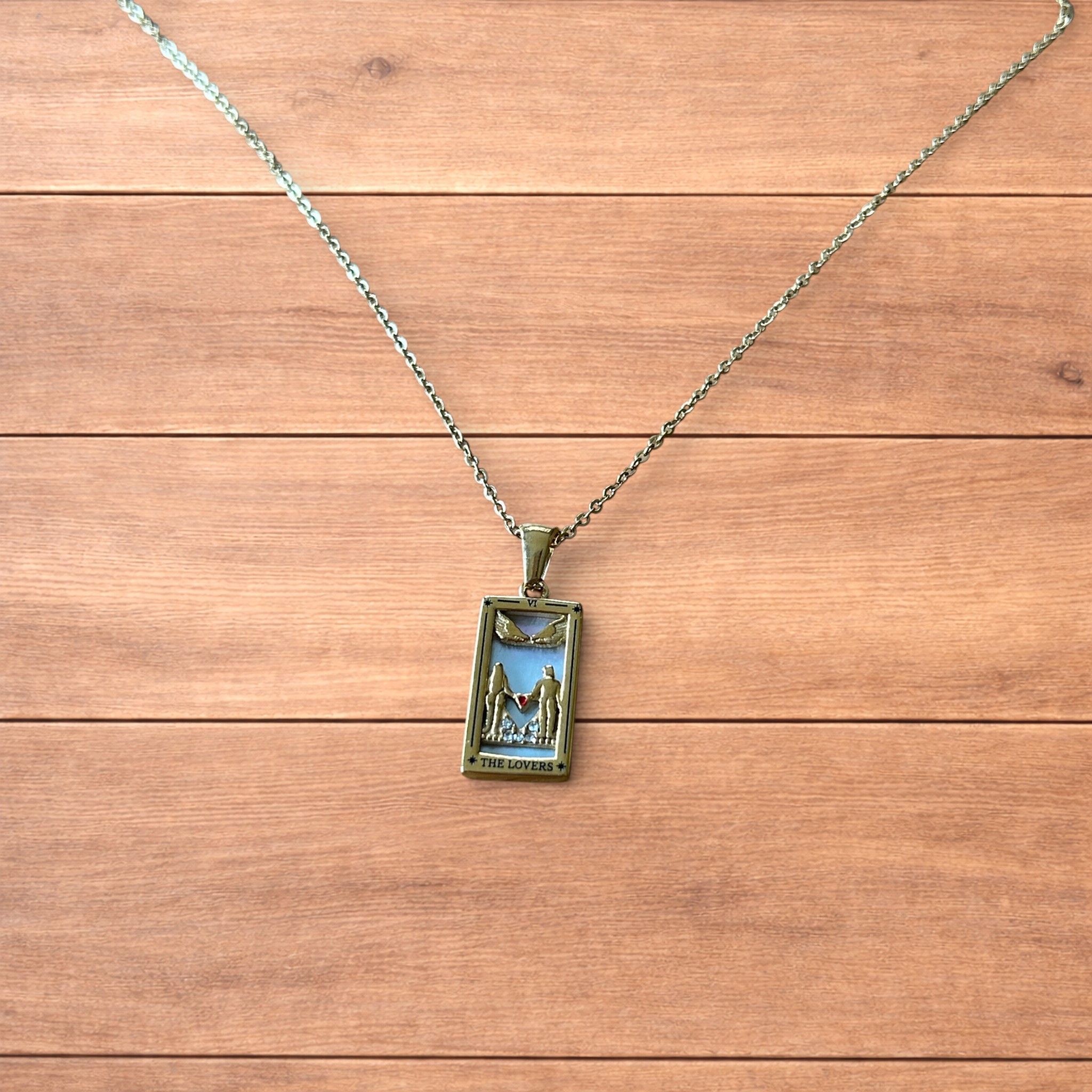 Japanese Brand Gold stainless pendant necklace of the lovers couple tarot . Size ONE SIZE - 2 Thumbnail