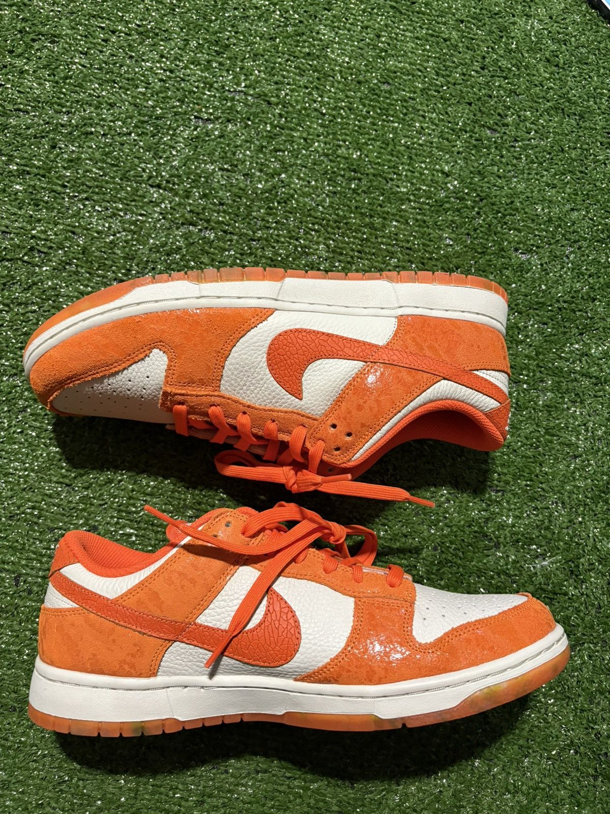 Nike WOMENS NIKE DUNK LOW CRACKED ORANGE Size US 10.5 / EU 43-44 - 3 Thumbnail