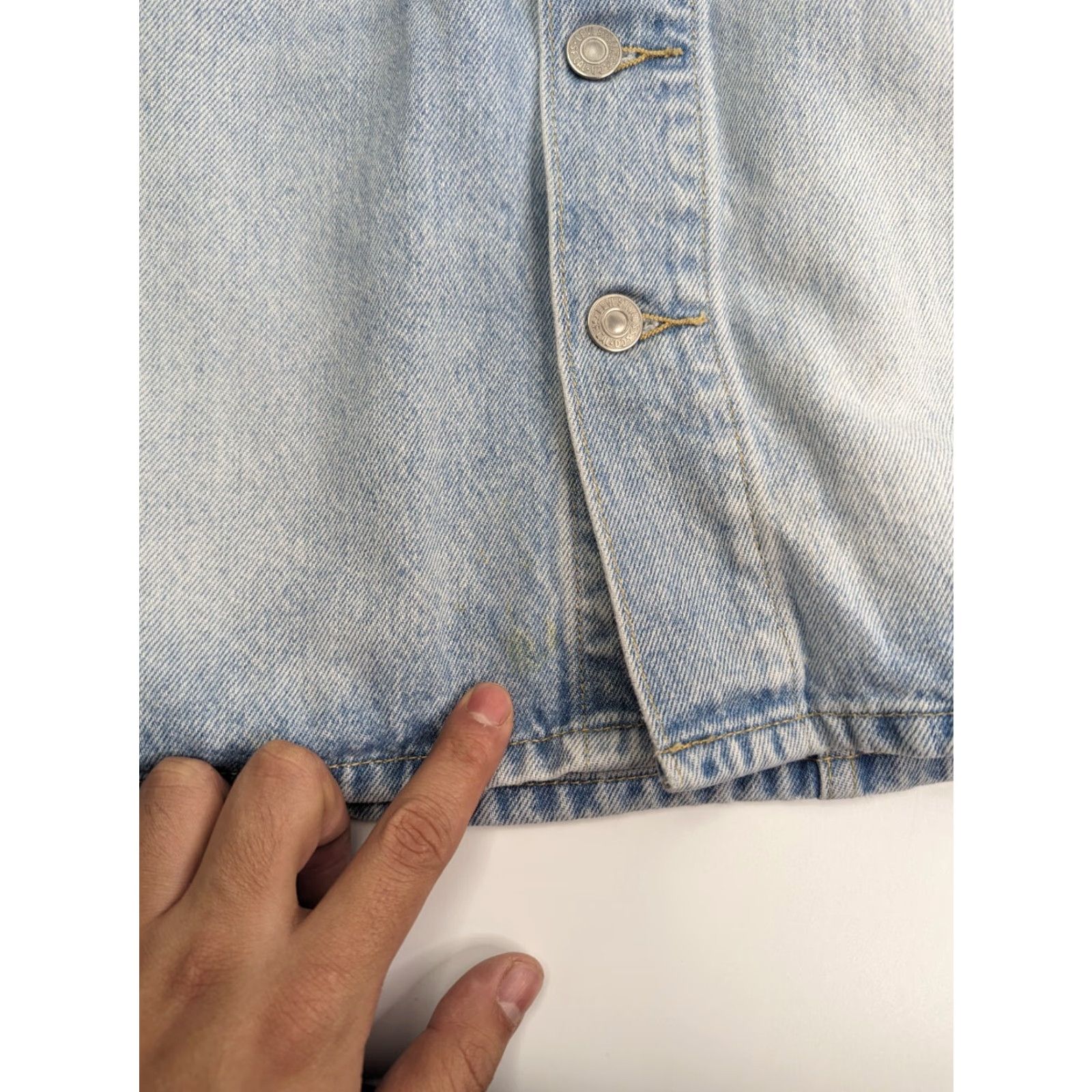 Levi's Levi's Premium Denim Skirt Short Vintage? No. Big E Red Tab Stretch Blue Denim 25 Women Cotton Blend Denim Skirt Zip Casual Size 42" / US 20 - 3 Thumbnail