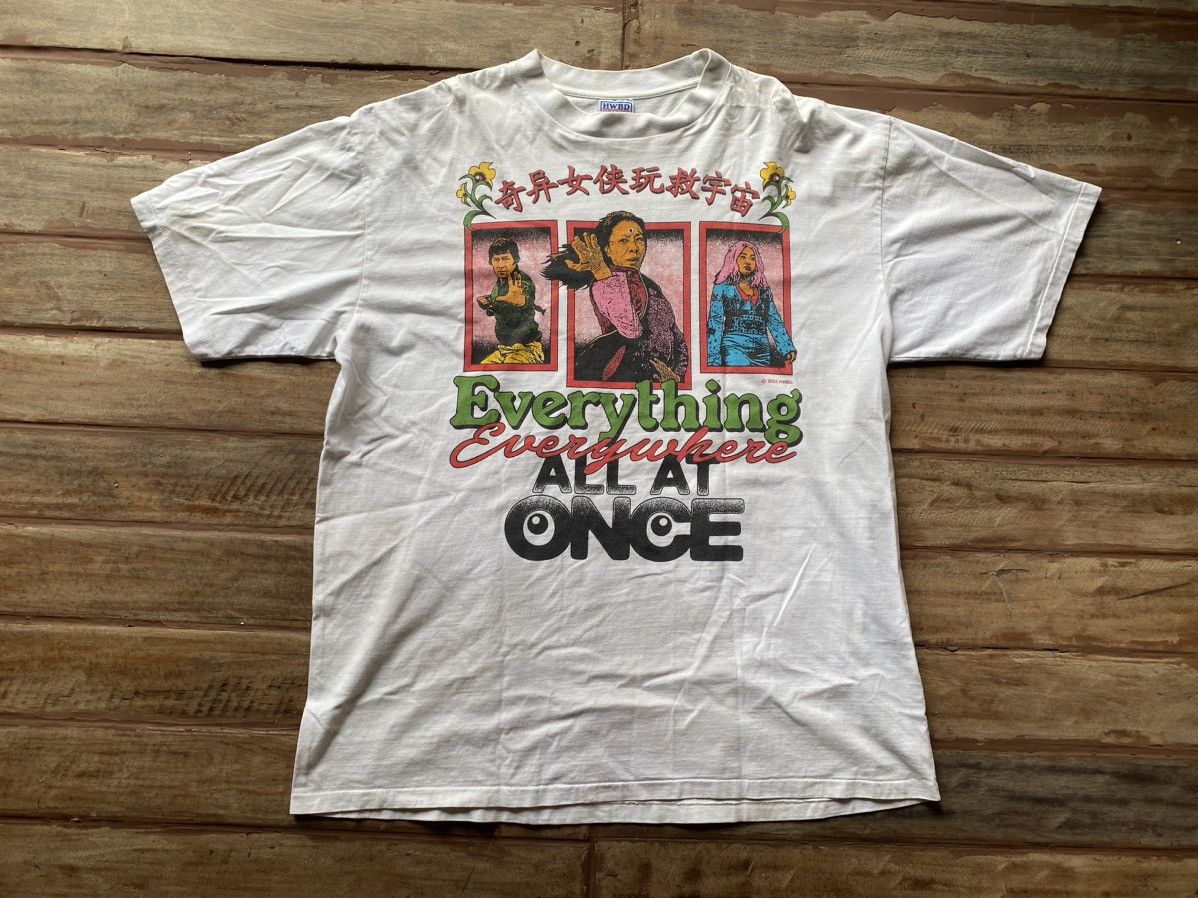 Vintage 2023 Everything everywhere all at once T shirts Size US XXL / EU 58 / 5 - 1 Thumbnail
