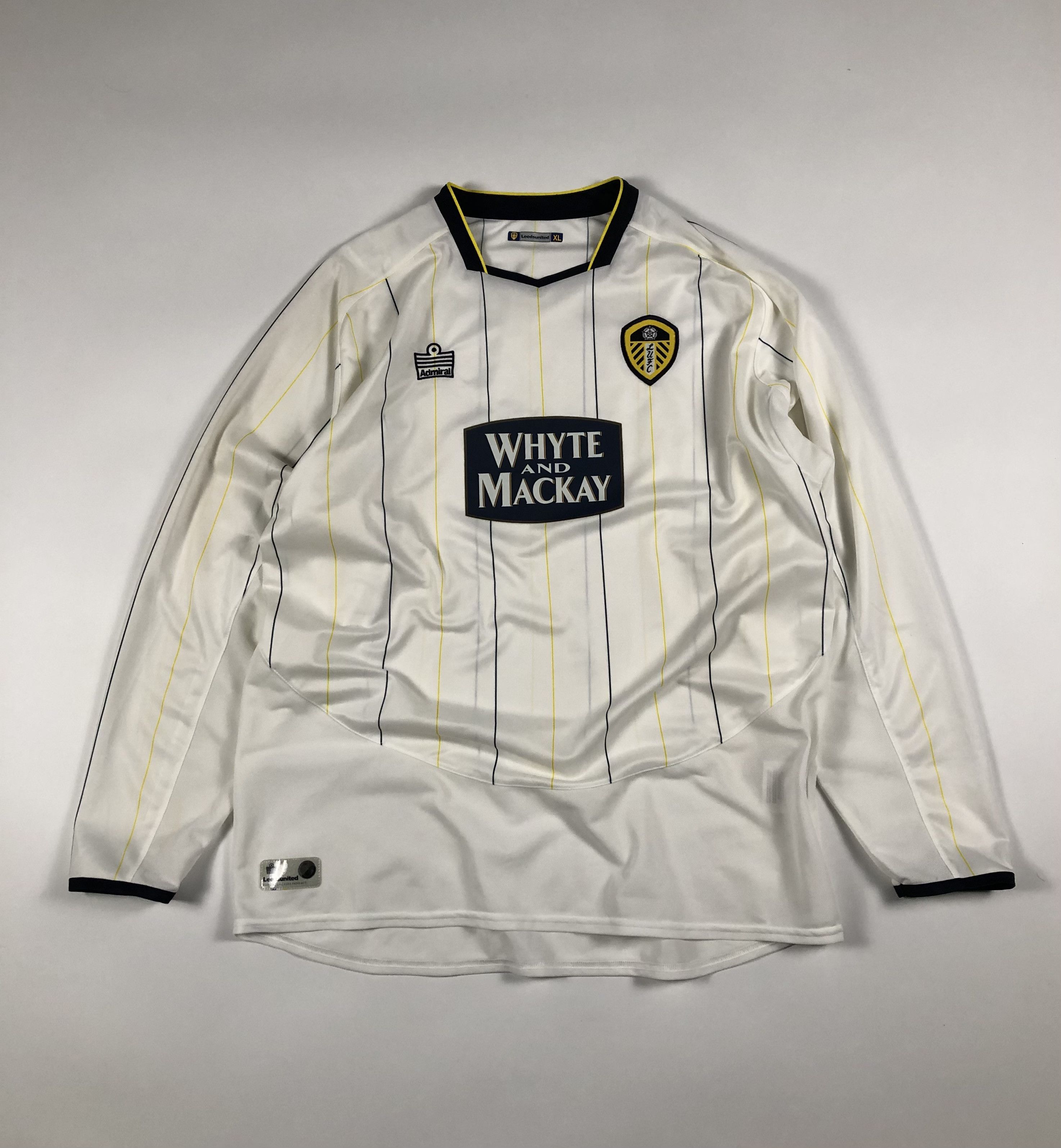 Other Admiral Leeds United 2005-2006 Soccer Jersey Size US XL / EU 56 / 4 - 1 Thumbnail