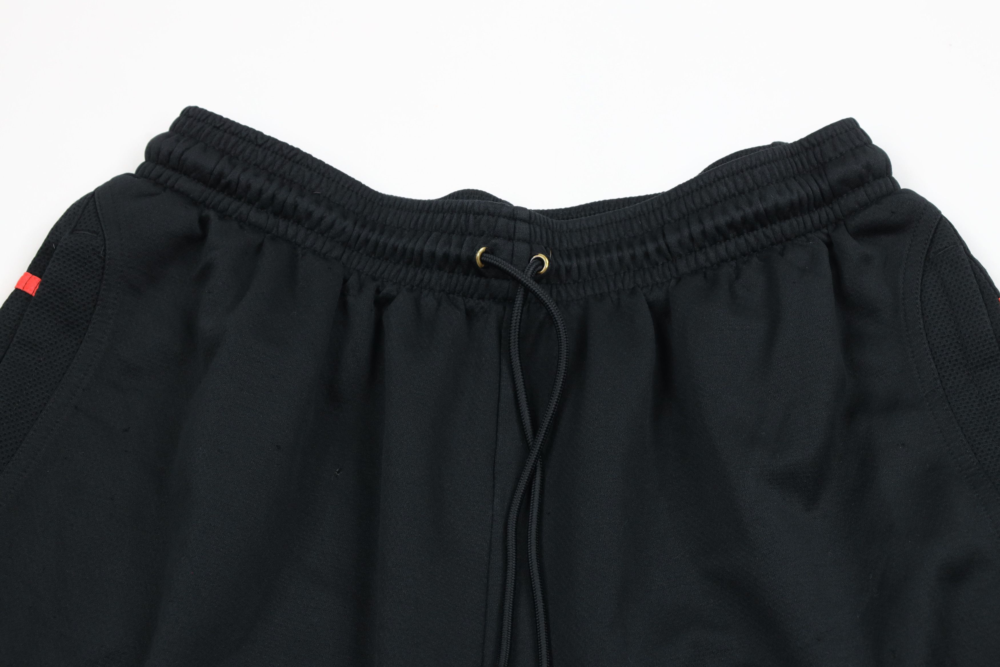 Nike × Vintage Vintage Nike Air Jordan Out Heavyweight Basketball Shorts Size US 36 / EU 52 - 2 Thumbnail