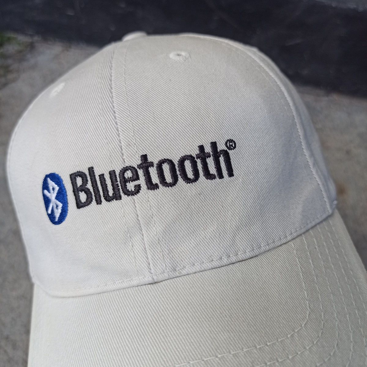 Arts & Science Archival.. 10 year bluetooth celebration hat Size ONE SIZE - 4 Thumbnail