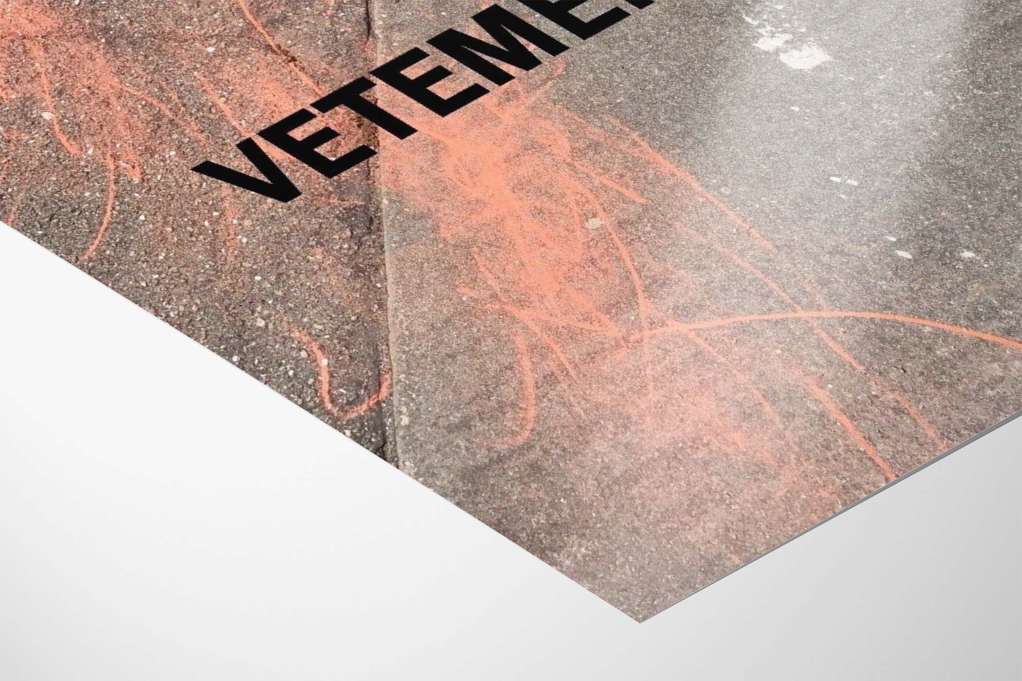 Vetements Vetements Poster Gift Vintage Archive Book Magazine Logo Size ONE SIZE - 4 Thumbnail