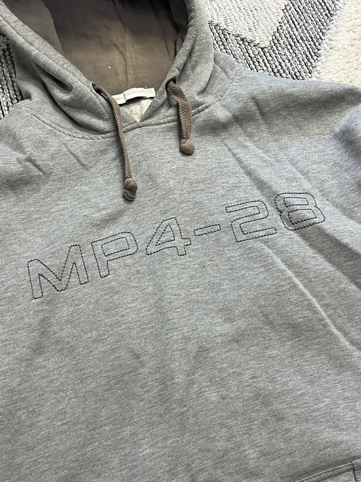 Mercedes-Benz Vintage Mercedes McLaren MP4-28 Racing Hoodie Size US XXL / EU 58 / 5 - 2 Thumbnail