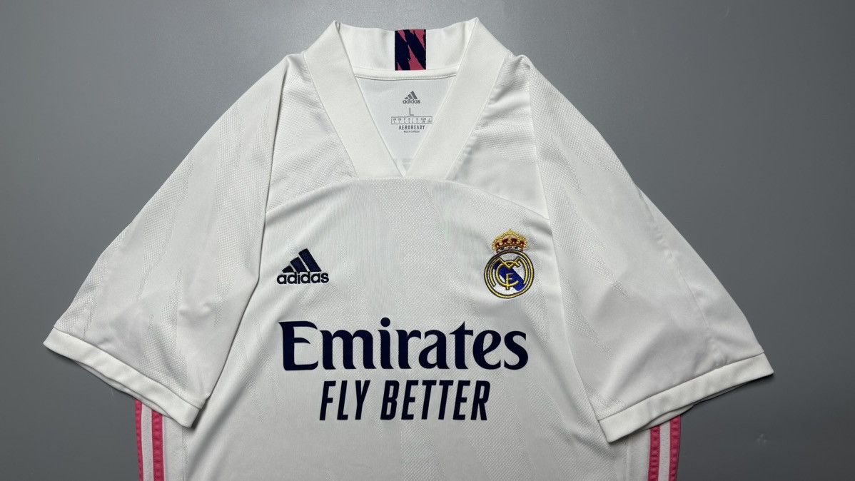 Vintage REAL MADRID ADIDAS 2020/2021 FOOTBALL HOME JERSEY #9 BENZEMA Size US L / EU 52-54 / 3 - 3 Thumbnail