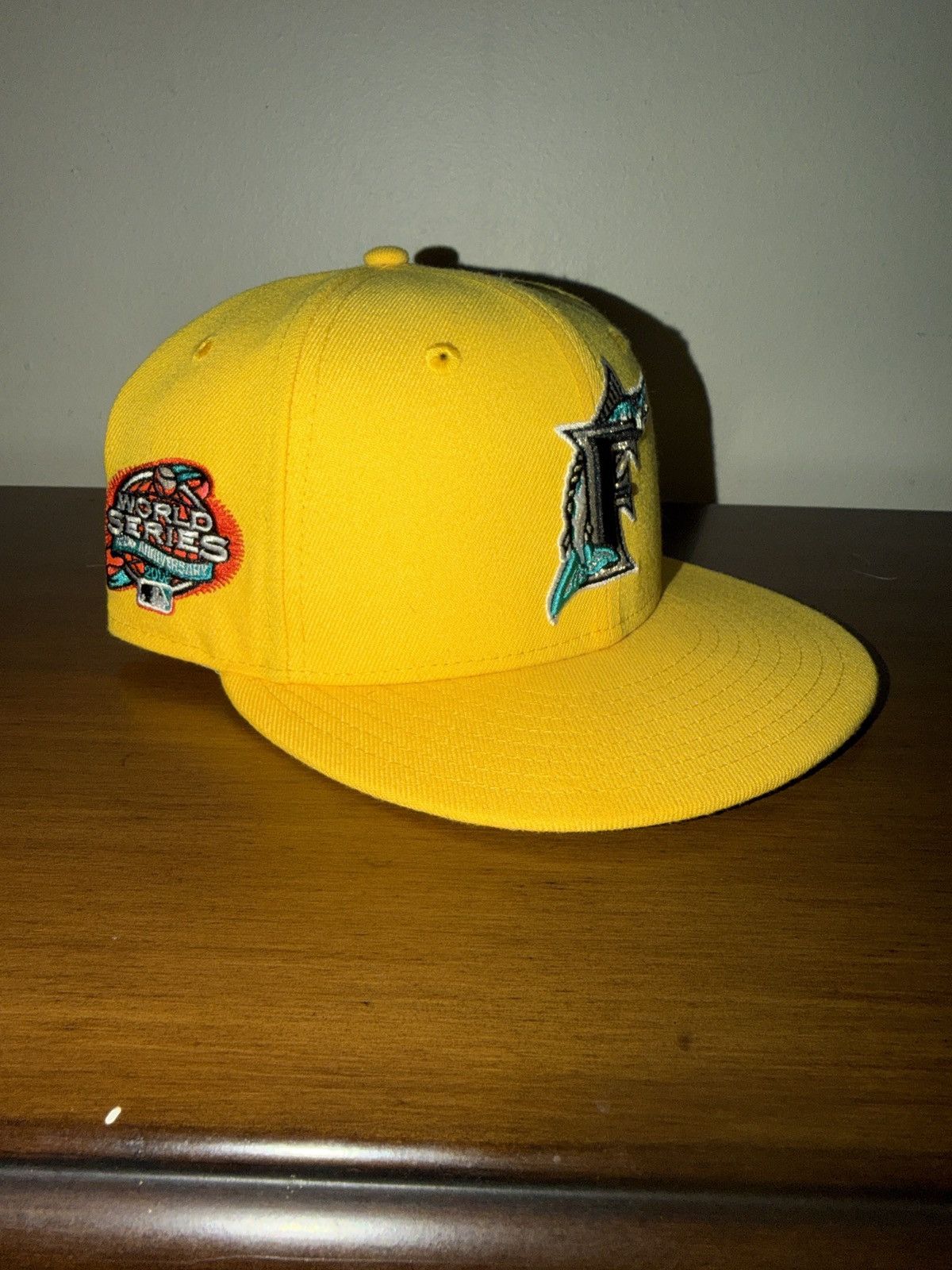 New Era Florida Marlins Fitted Hat Size ONE SIZE - 3 Thumbnail
