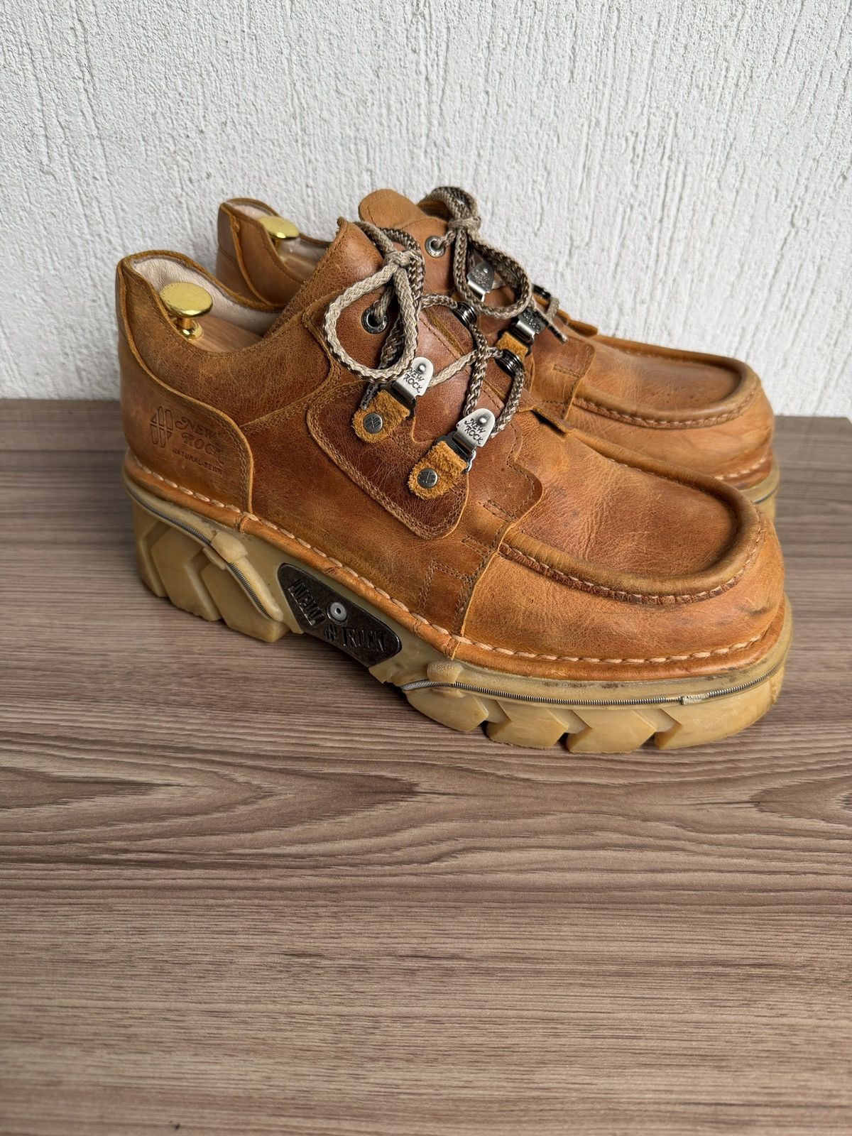 New Rock Vintage platform boots Size US 12 / EU 45 - 3 Thumbnail