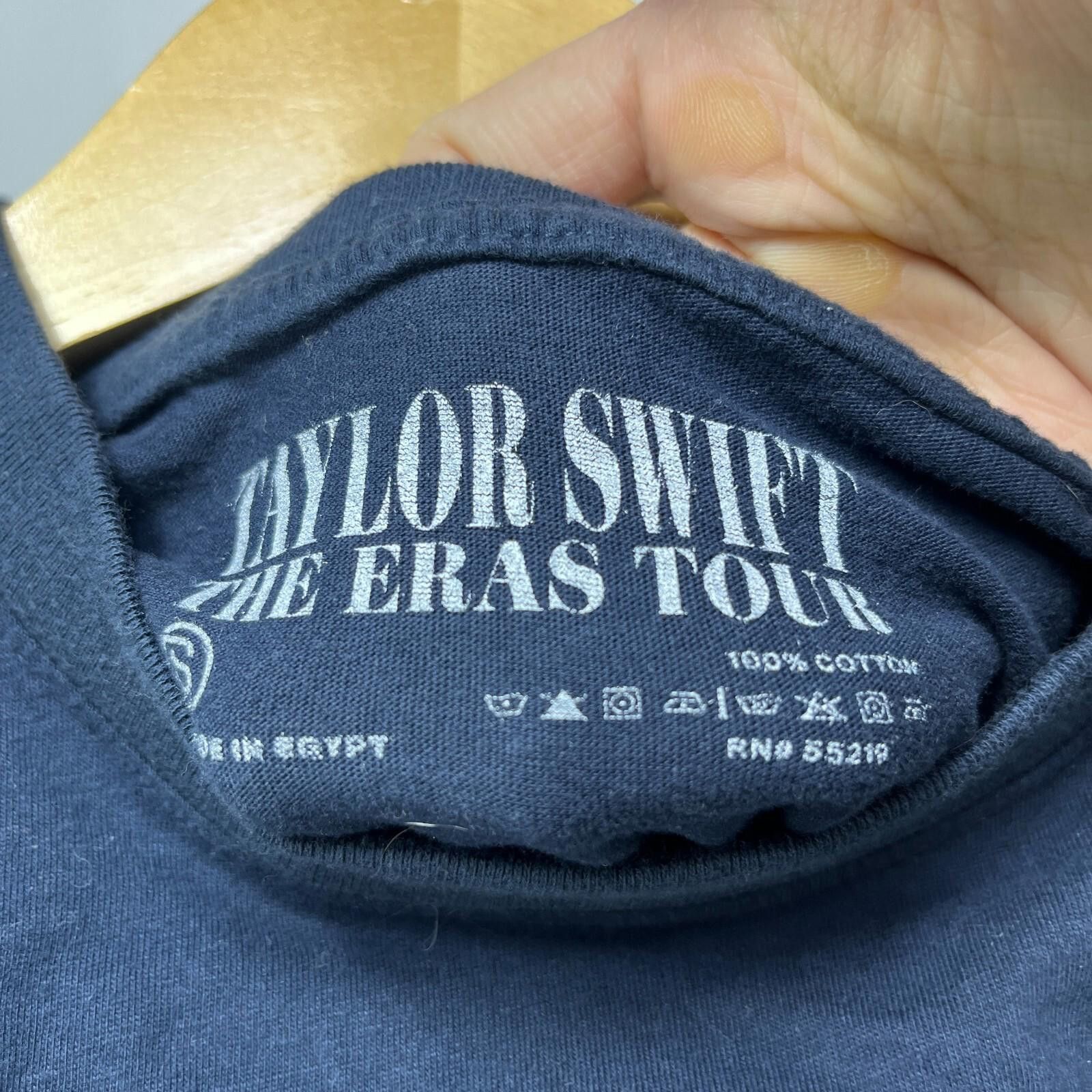 Other Taylor Swift The Arrows Tour Long Sleeve Shirt Small Size US S / EU 44-46 / 1 - 4 Thumbnail