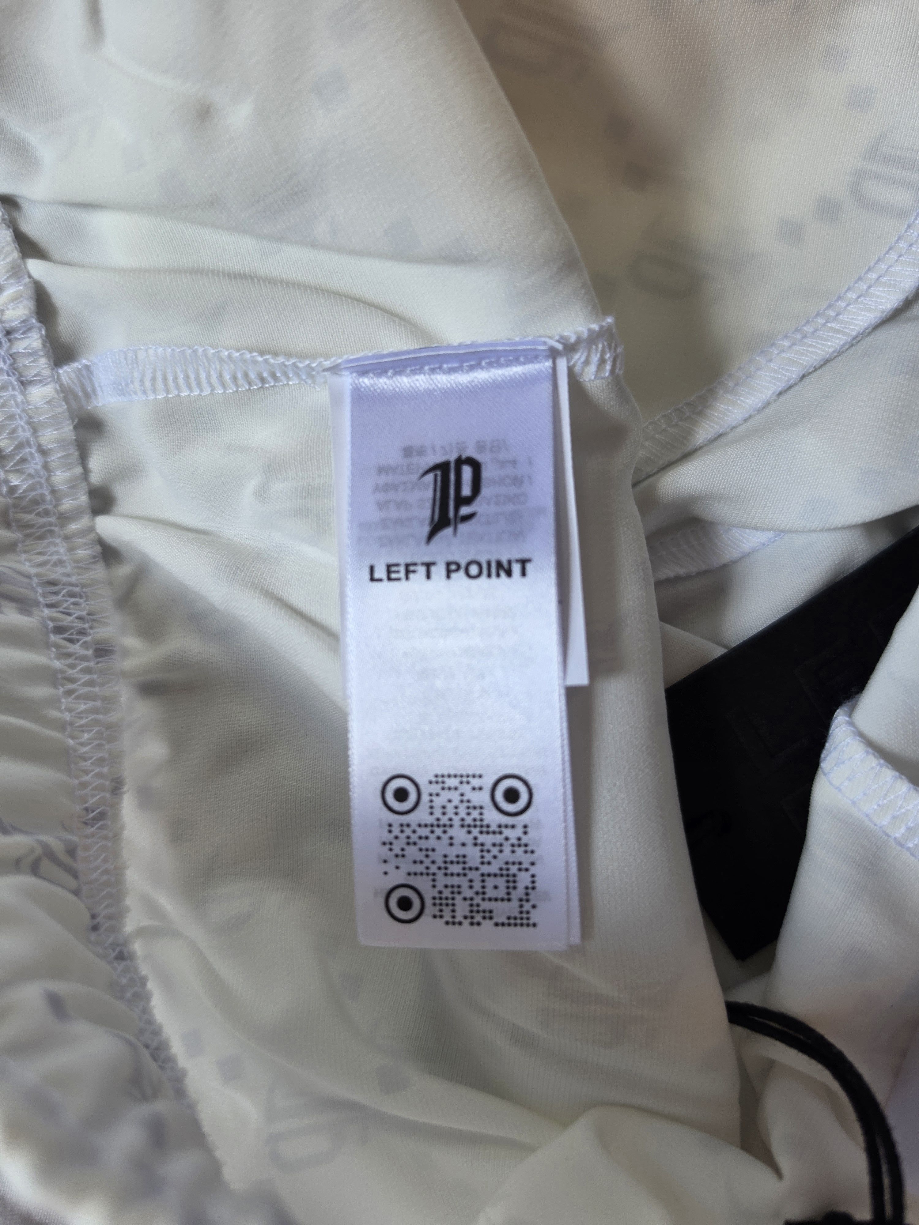 Other LEFT POINT Short Set Size XL Size US XL / EU 56 / 4 - 8 Thumbnail