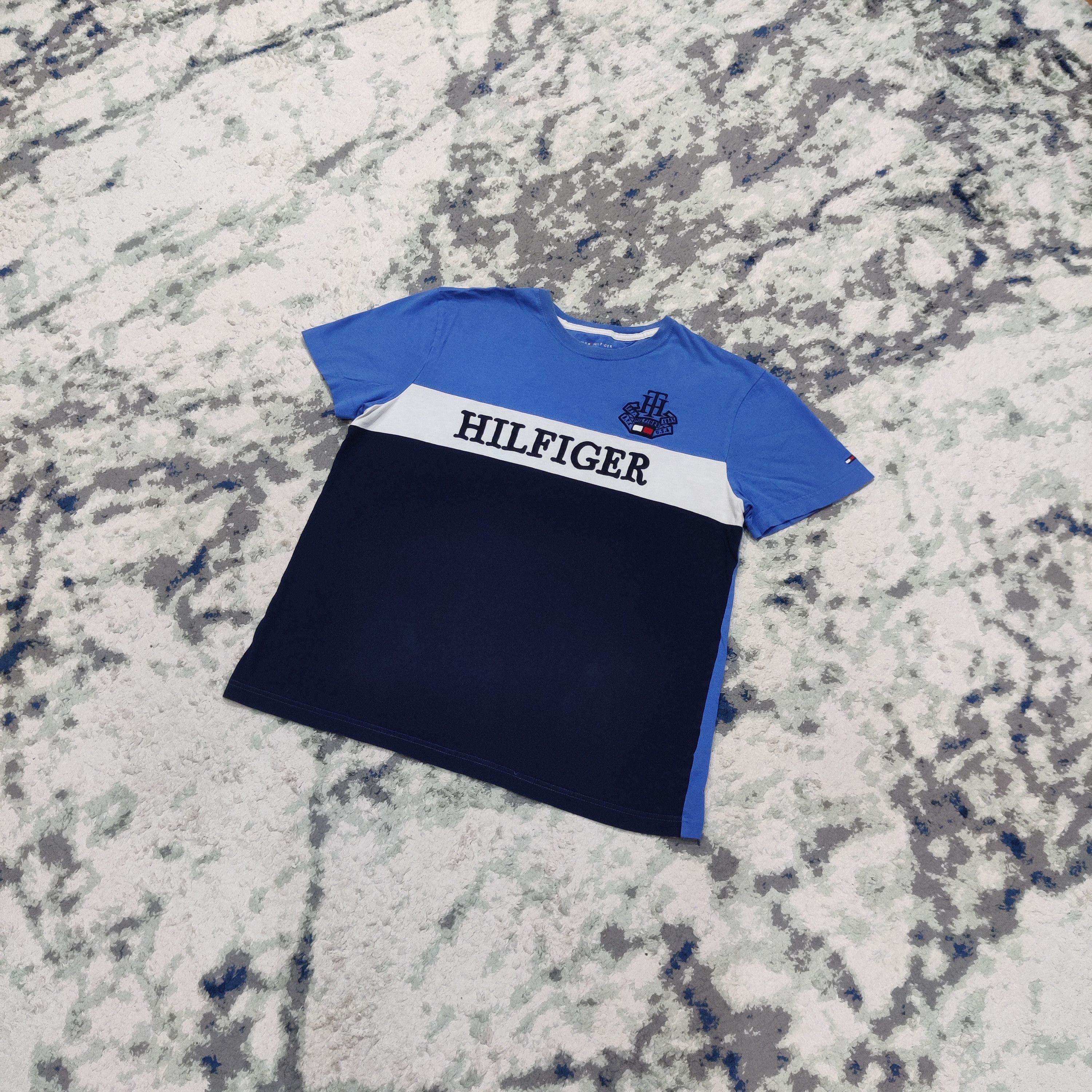 Tommy Hilfiger Tommy Hilfiger Tee Size US L / EU 52-54 / 3 - 1 Thumbnail