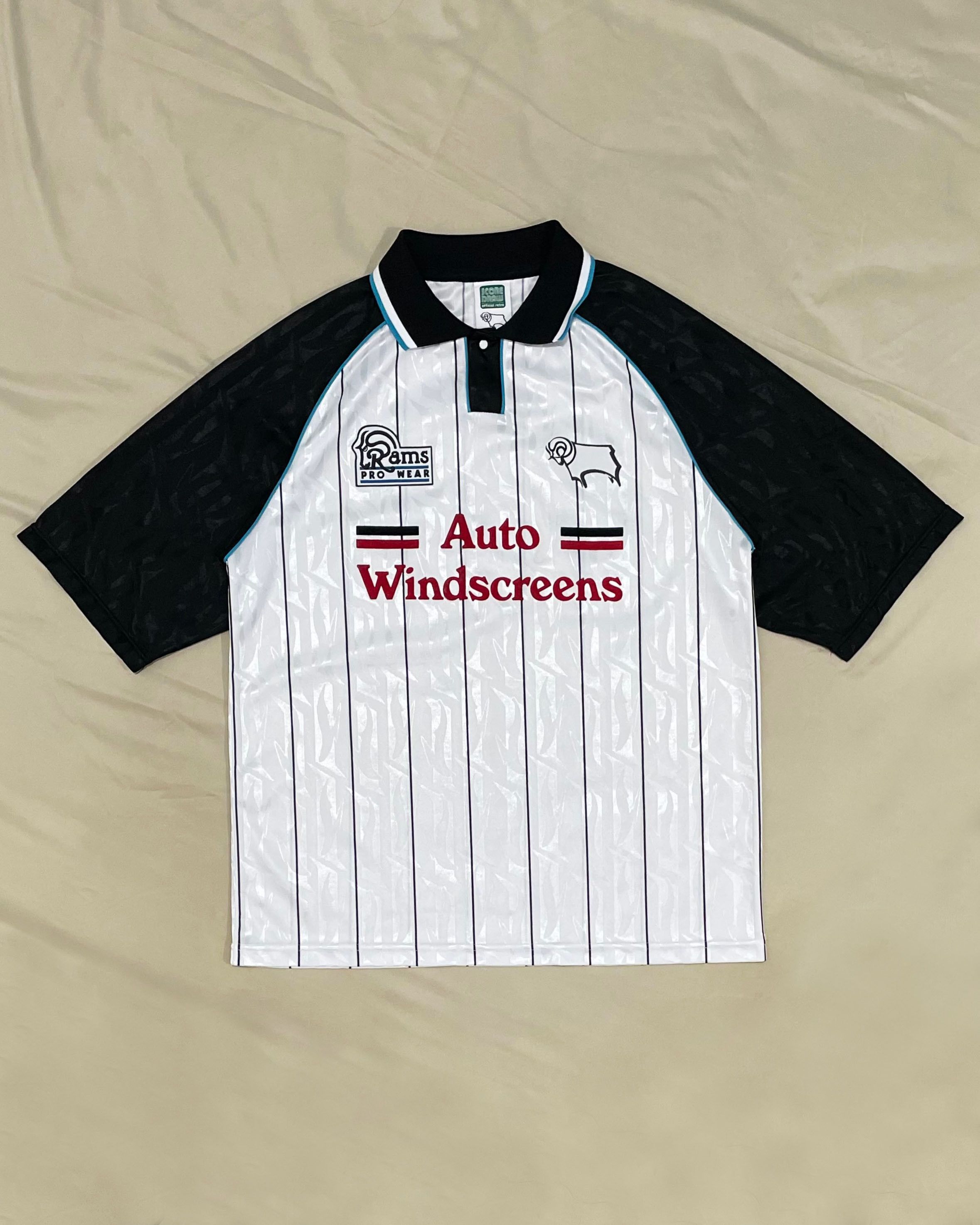 Other Derby County Home Kit 1994 1995 Size US XL / EU 56 / 4 - 1 Thumbnail