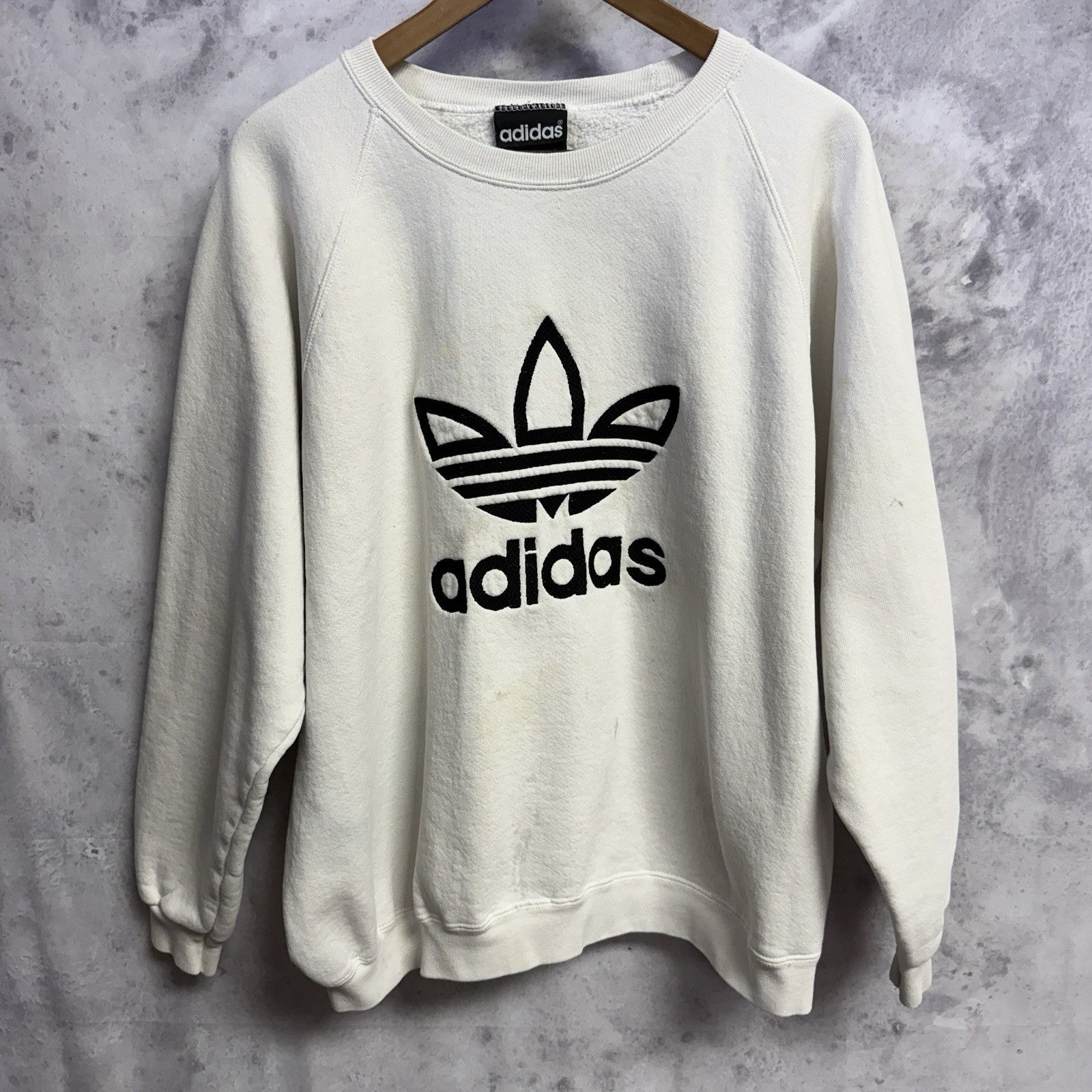 Adidas Vintage 90s Adidas Trefoil Crew Neck Embroidered Sweatshirt Size US L / EU 52-54 / 3 - 2 Thumbnail