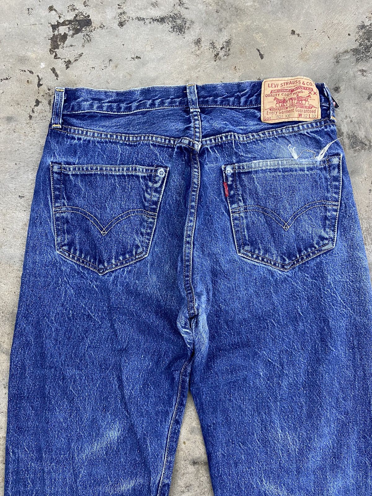 Levi's vintage levis selvedge 501xx redline distressed Size US 30 / EU 46 - 9 Thumbnail