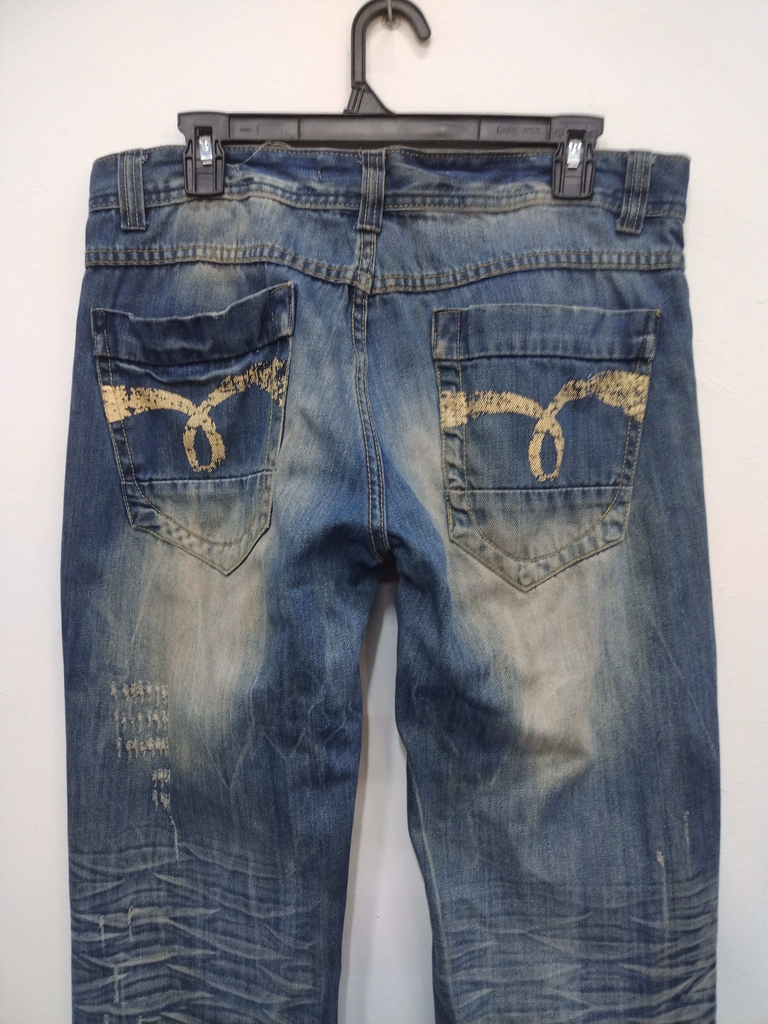 Marvelous patina & Distressed Design A.V.H jeans
