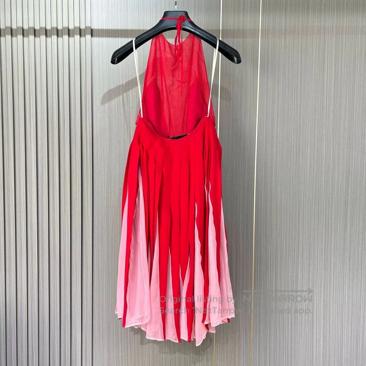 Valentino Valentino Runway Backless Silk Dress. Size S / US 4 / IT 40 - 2 Thumbnail
