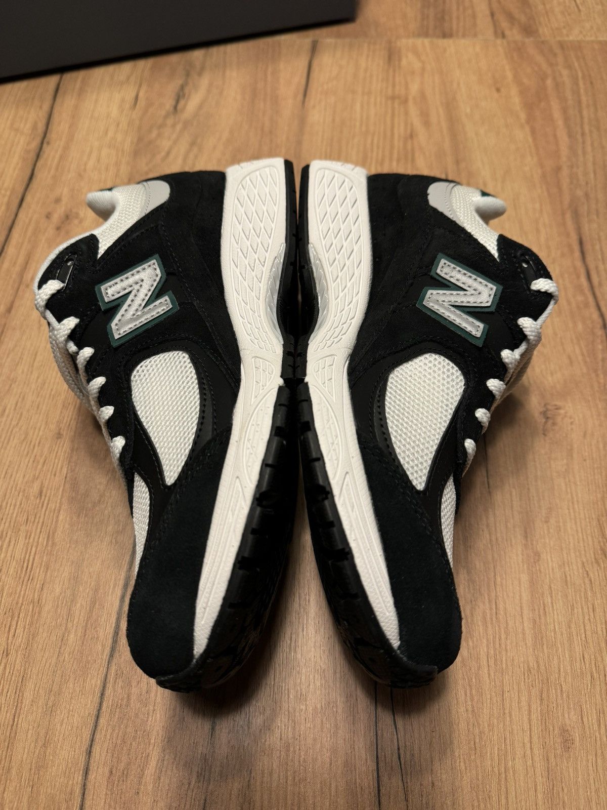 New Balance New Balance 2002R “Black Marsh Green” (M2002RRA) 42 EU Size US 8.5 / EU 41-42 - 6 Thumbnail