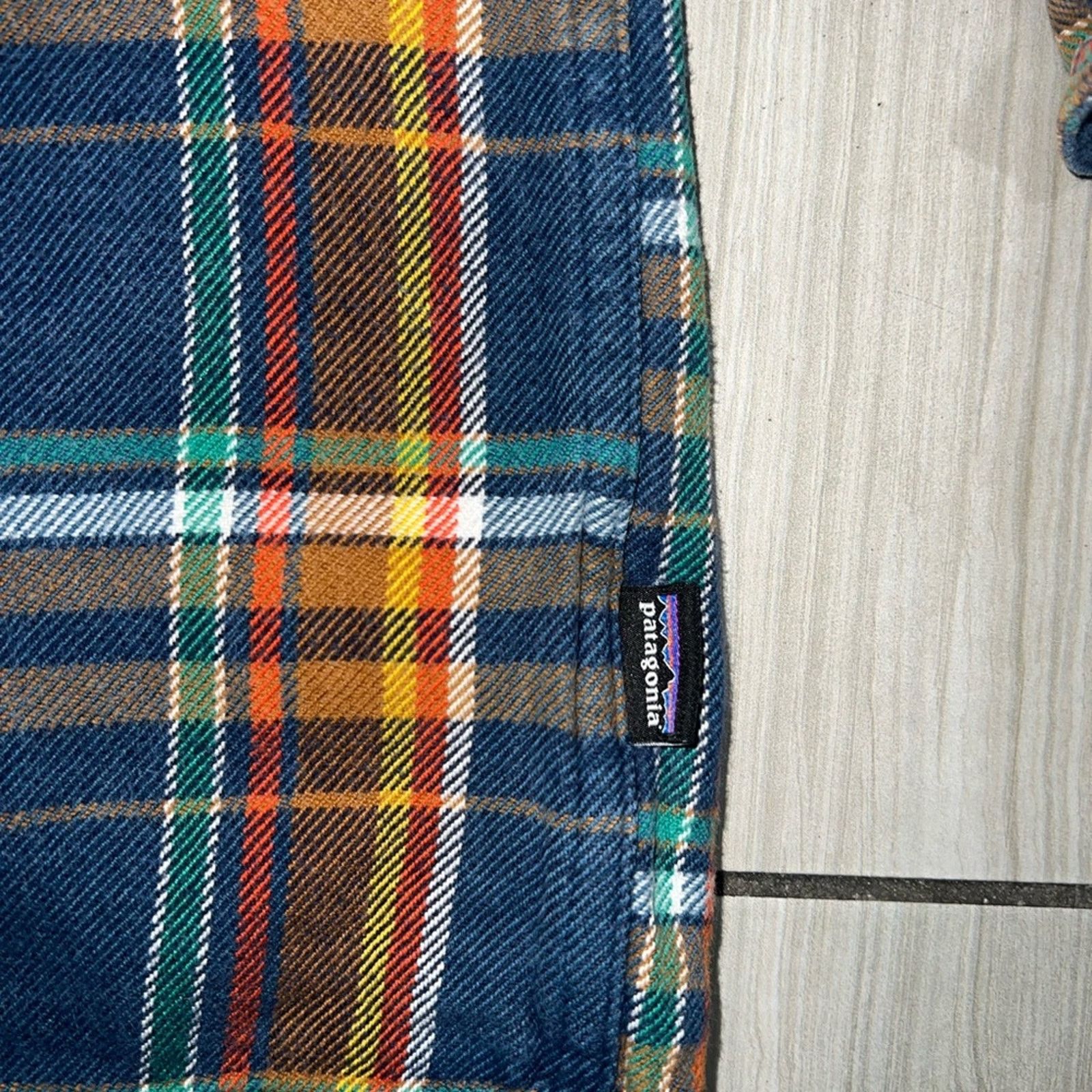Patagonia Patagonia Organic Cotton Plaid Button-Up Shirt Size US XL / EU 56 / 4 - 4 Thumbnail