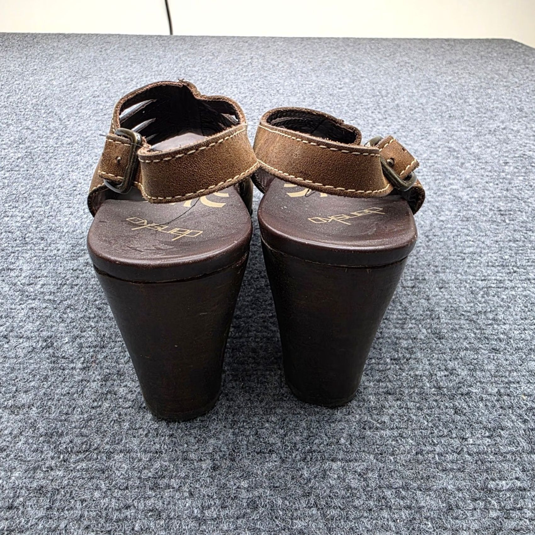 Dansko VINTAGE Dansko Women's Sissy Brown Leather Cut Out Platform Clog Sandals Size 38 Studded Size US 8 / IT 38 - 4 Thumbnail