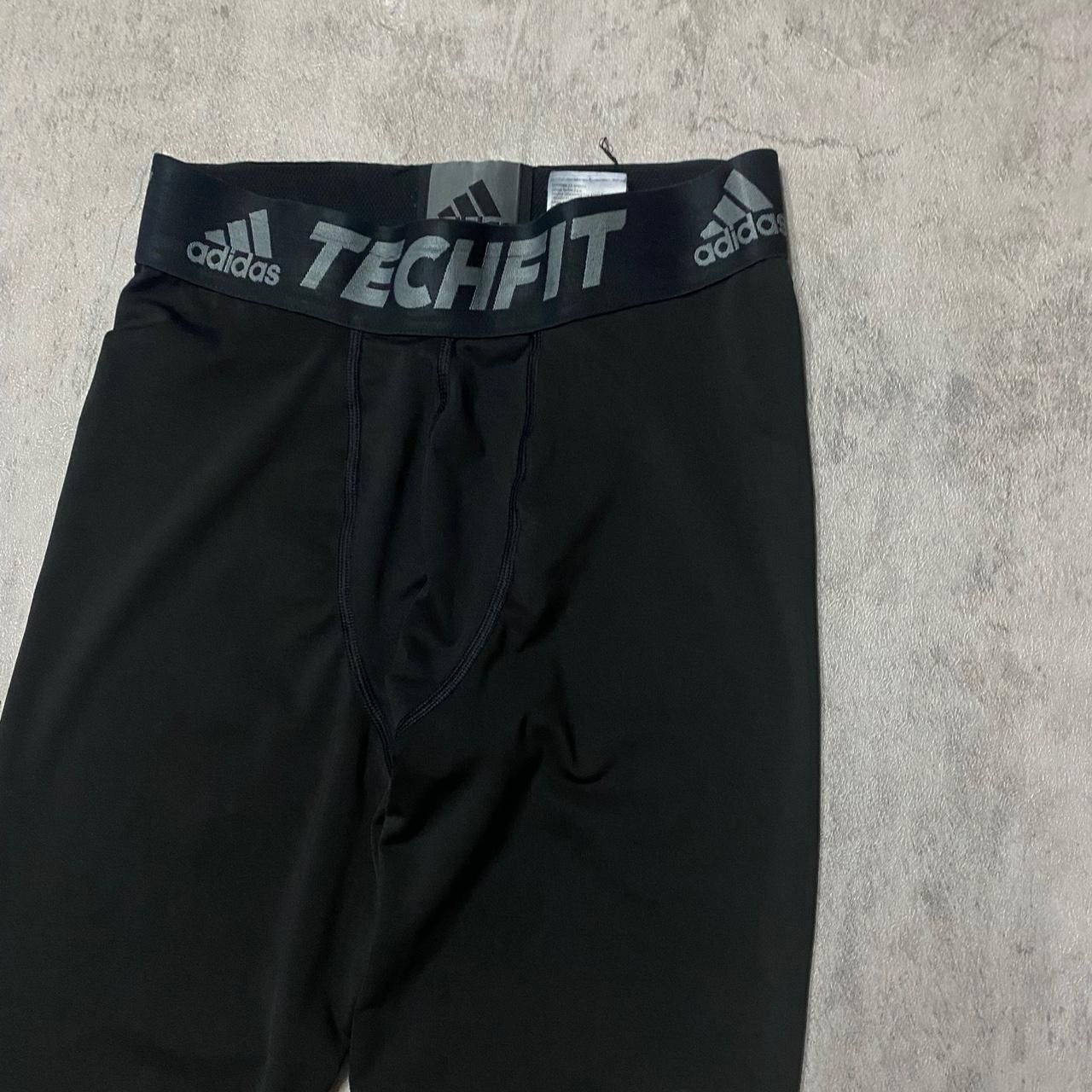 Adidas Adidas Techfit black & grey sportswear leggings Size US 32 / EU 48 - 2 Thumbnail