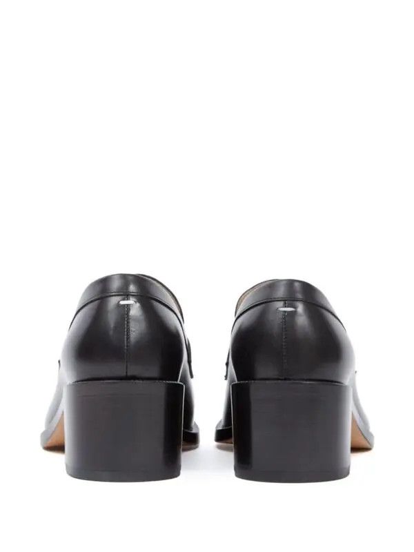 Maison Margiela o1w1db11225 Tabi Tassel Loafers in Black Size US 7 / IT 37 - 2 Thumbnail
