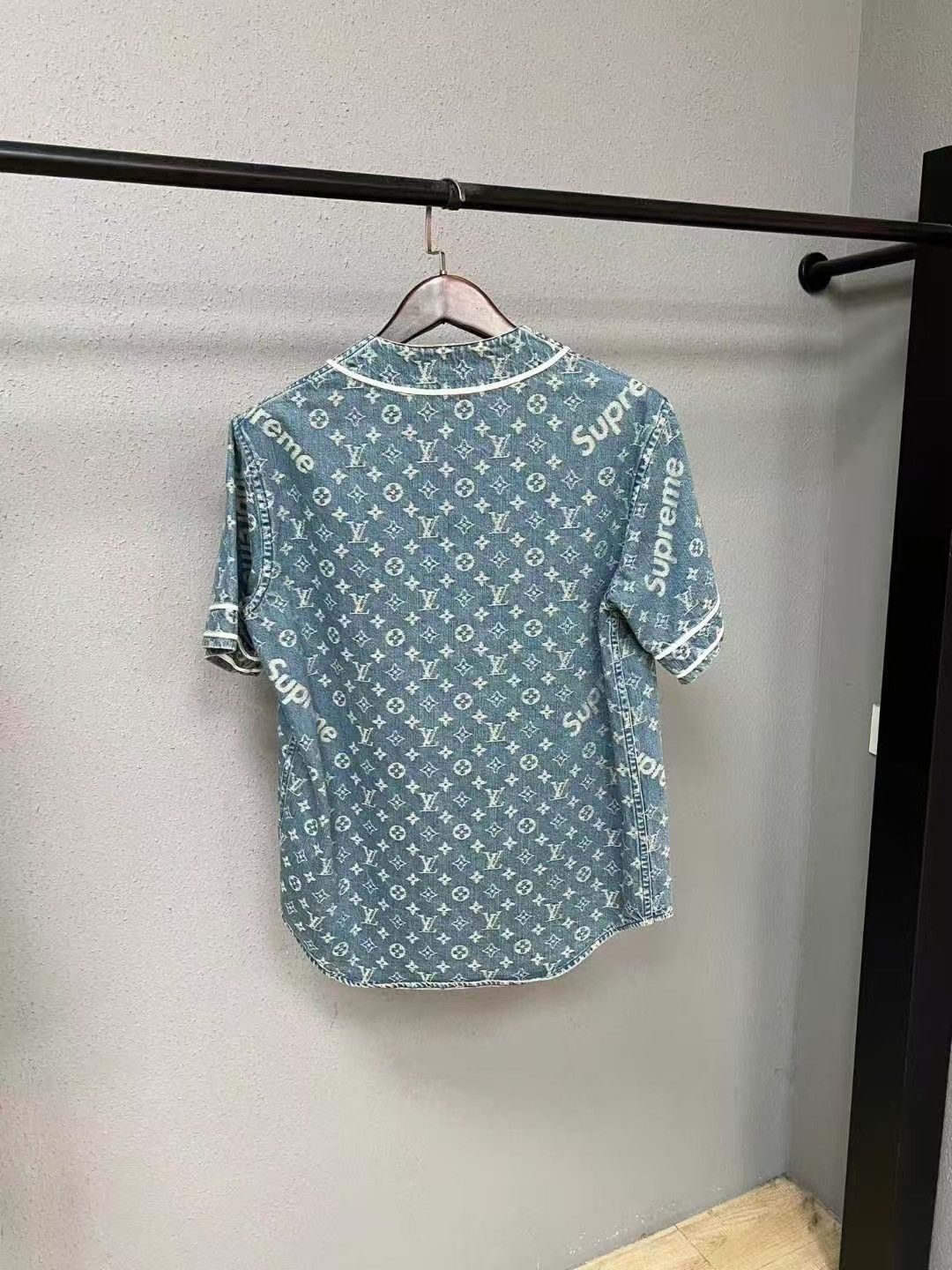 Louis Vuitton × Supreme Supreme lv Louis Vuitton denim baseball Jersey Size US XS / EU 42 / 0 - 2 Thumbnail
