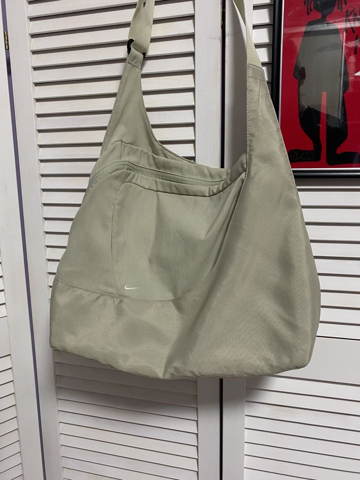 Nike Vintage 00s Messenger Bag Nike Gorpcore Retro Y2k Crossbody Size ONE SIZE - 2 Thumbnail