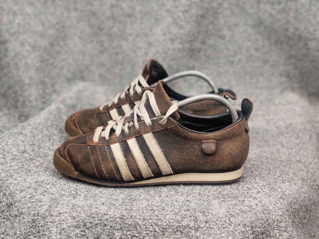 Adidas Vintage Adidas Сhile 62 Dark Brown Faded Leather Sneakers Size US 9 / EU 42 - 9 Thumbnail