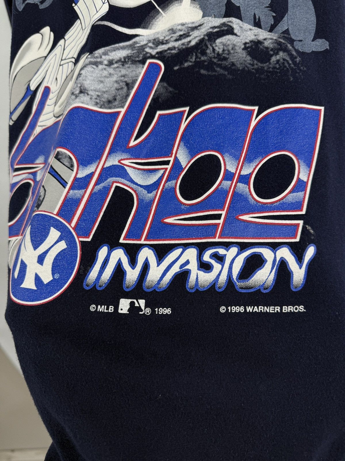 New York Yankees ⚾️ 🇺🇸 Vintage 1996 Yankees New York MLB Baseball Looney Tunes Size US M / EU 48-50 / 2 - 5 Thumbnail