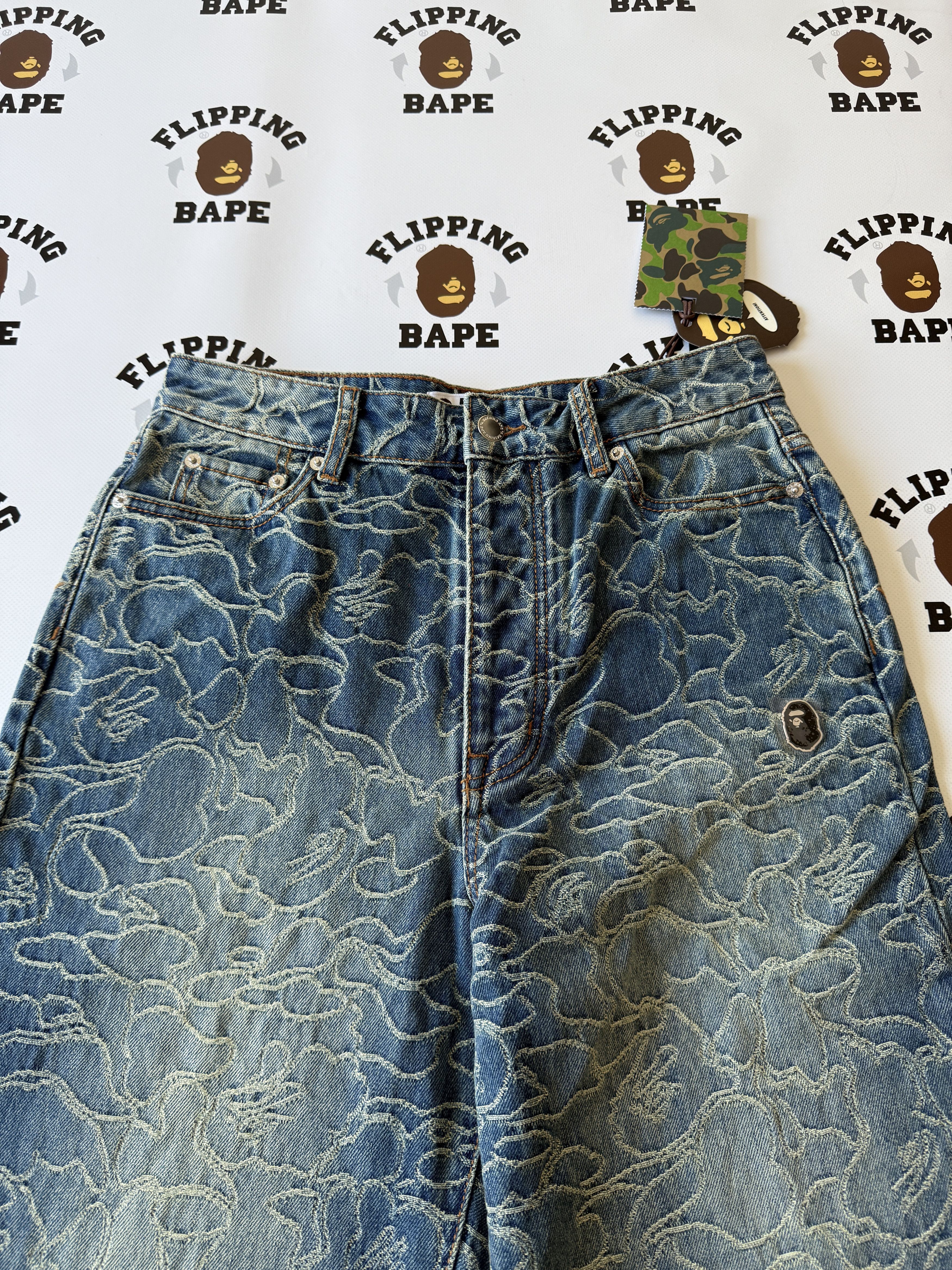 Bape LINE CAMO JACQUARD ONE POINT RELAXED FIT 13OZ DENIM PANTS Size US 31 - 3 Thumbnail