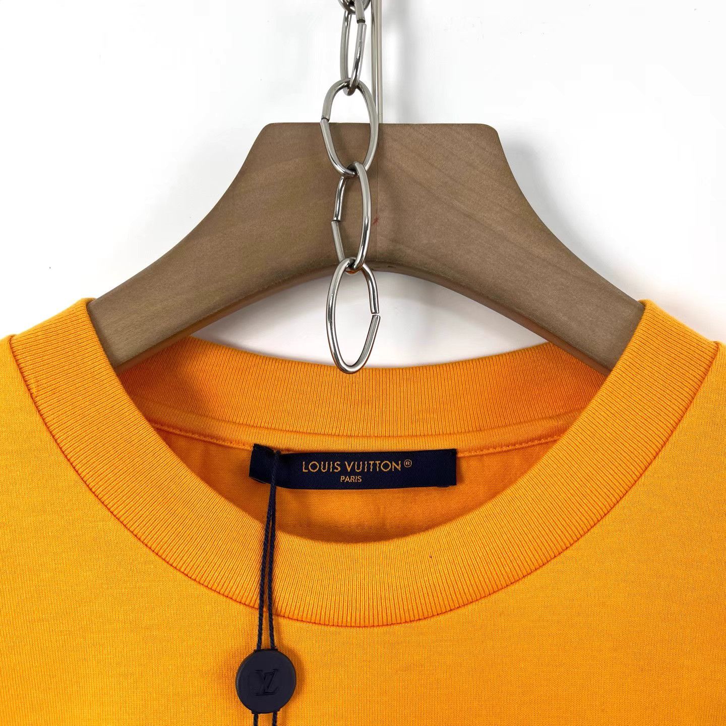 Louis Vuitton Louis Vuitton Orange Embossed Short Sleeve K12 Size US M / EU 48-50 / 2 - 4 Thumbnail