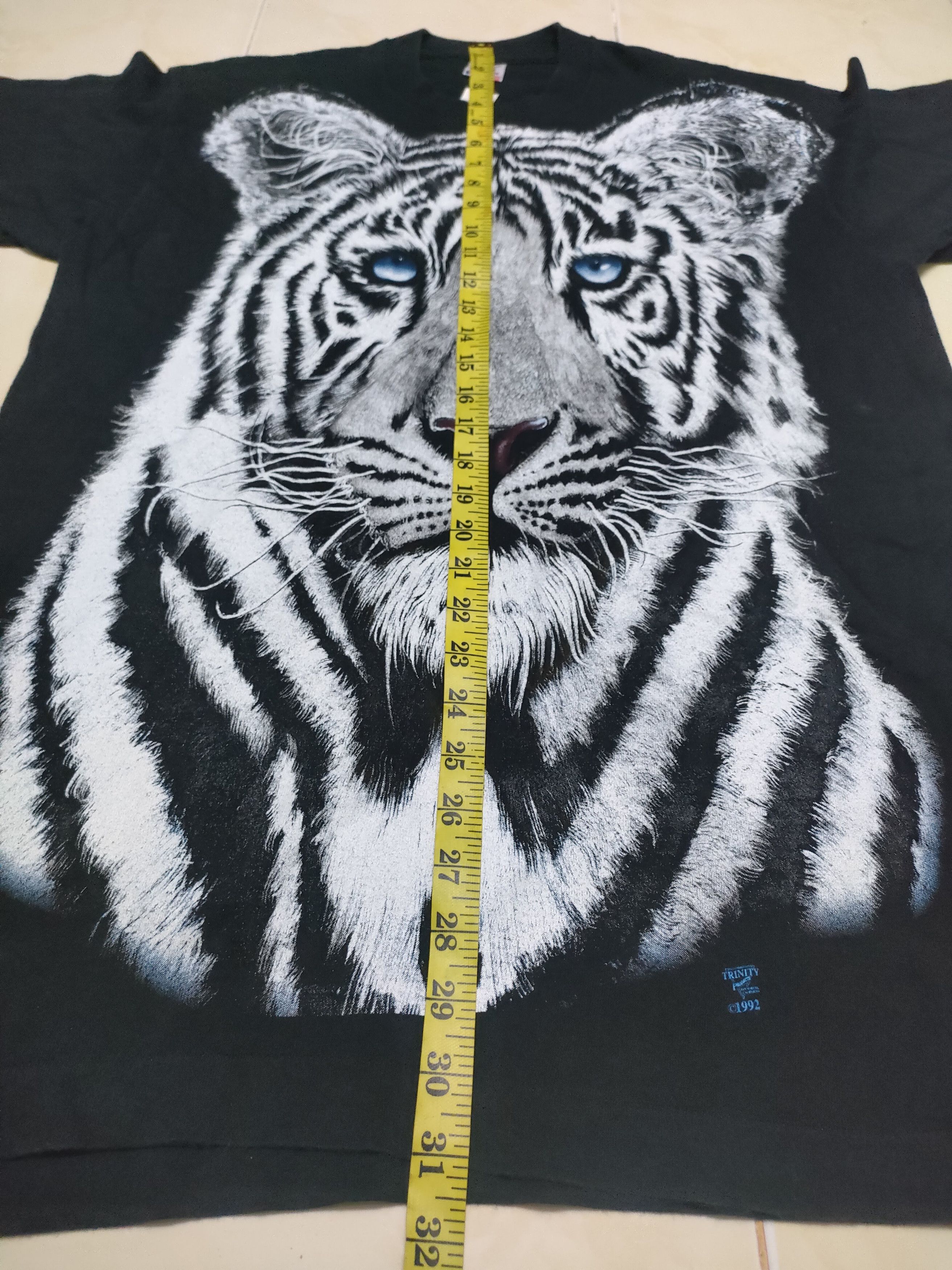 Other Vintage 90's Tiger Animal Trinity Over Print OVP Tee Size US L / EU 52-54 / 3 - 7 Thumbnail