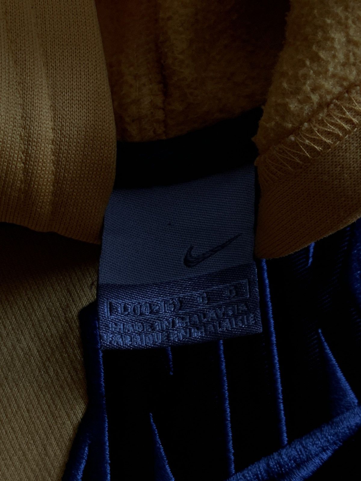 Nike Vintage y2k Nike Center Big Swoosh Hoodie Size US M / EU 48-50 / 2 - 5 Thumbnail