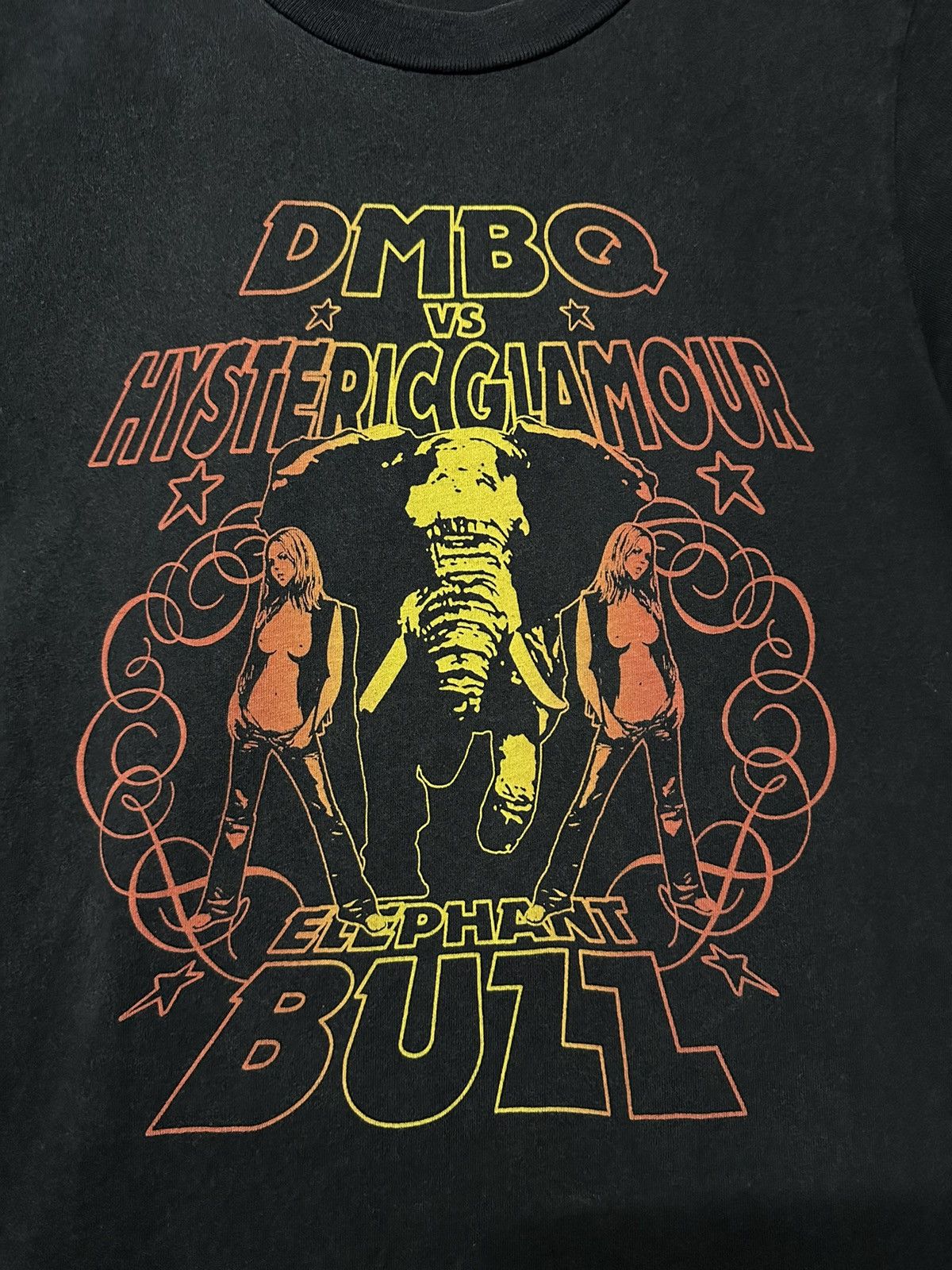 Hysteric Glamour Vintage 90s Hysteric Glamour Elephant Buzz Faded Tee Size US S / EU 44-46 / 1 - 2 Thumbnail
