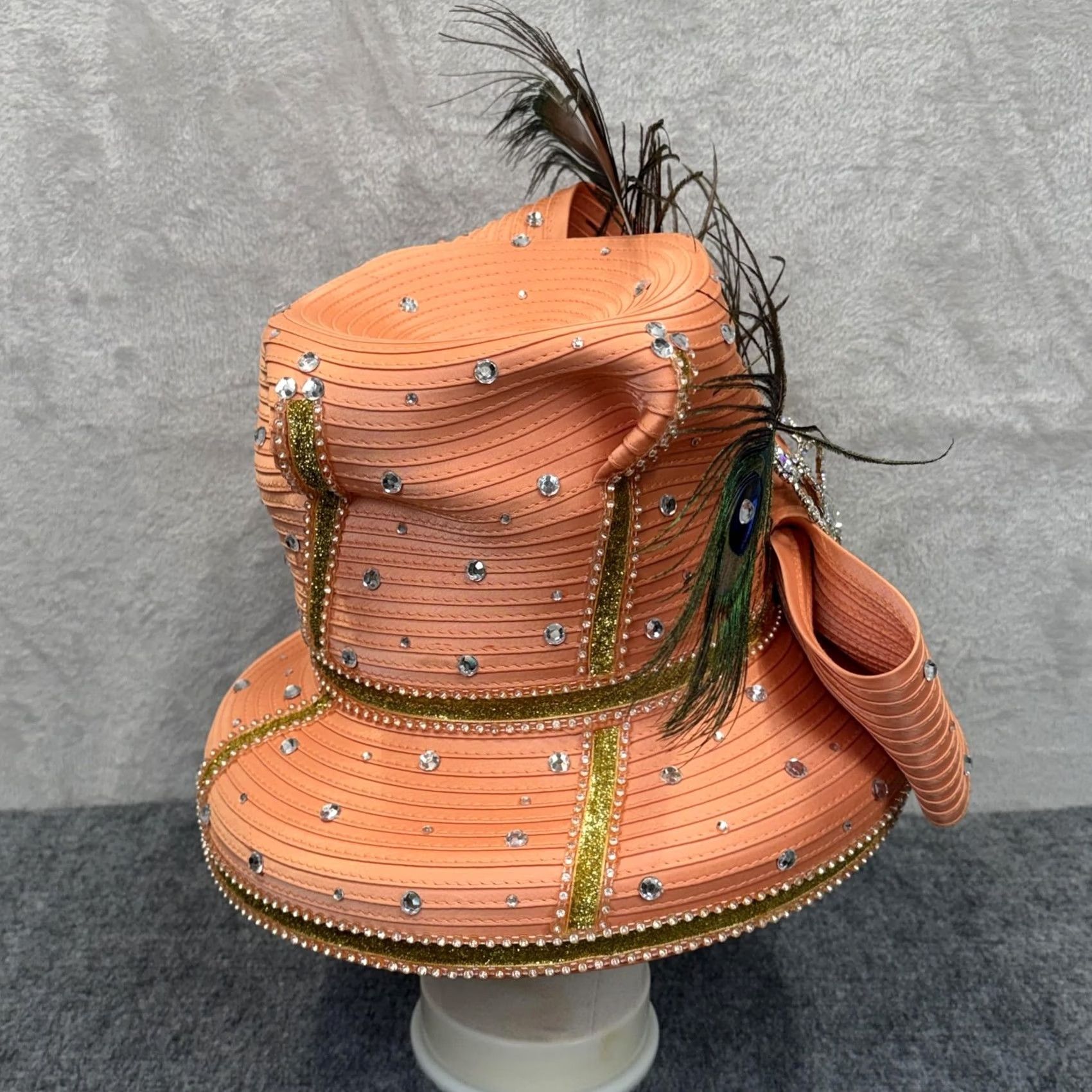 VINTAGE Elite Champagne Orange Satin Cloche Hat Rhinestone  display picture 1