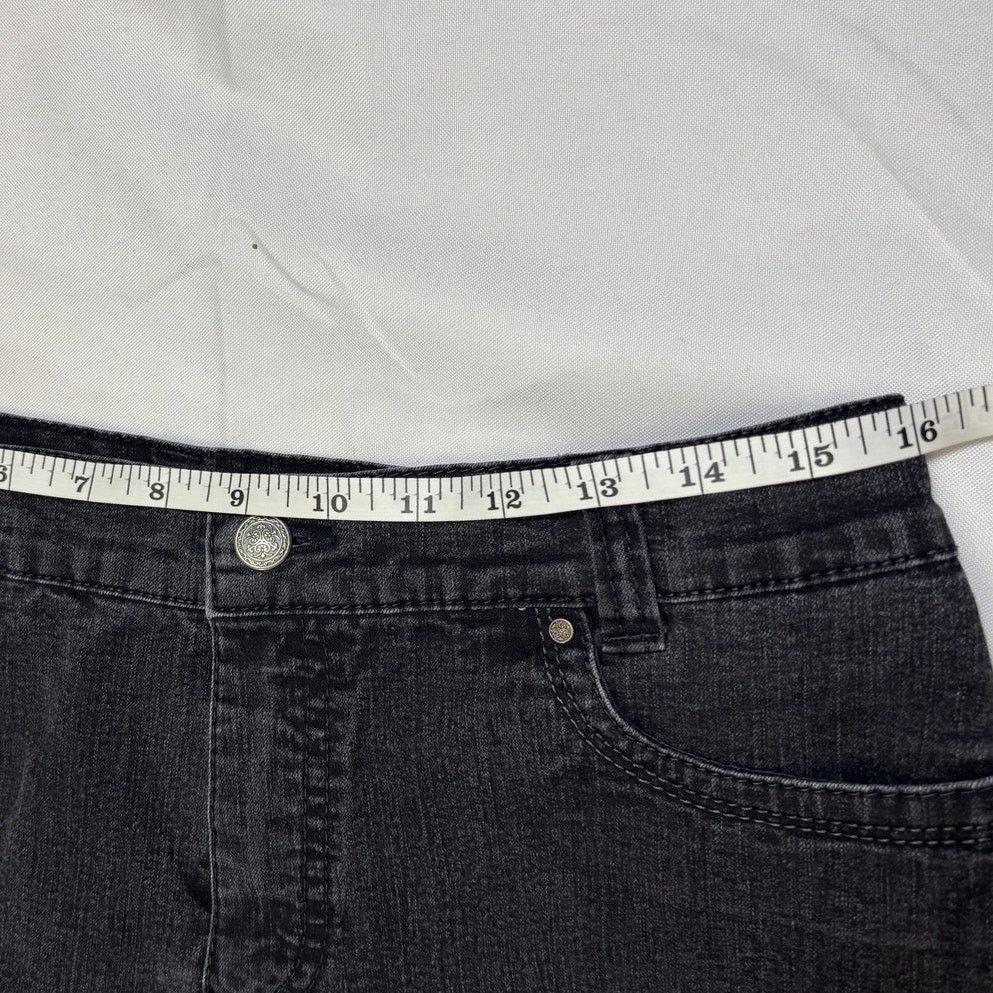 Vintage European Black Rhinestone/ Embroidered Jeans(US 10) (US 32) Size US 32 / EU 48 - 5 Thumbnail