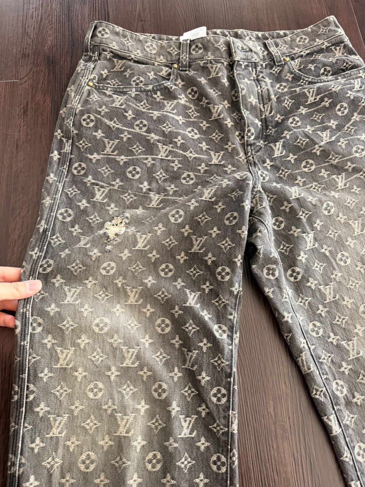 Louis Vuitton Louis Vuitton Monogram Black Denim Size US 33 - 2 Thumbnail