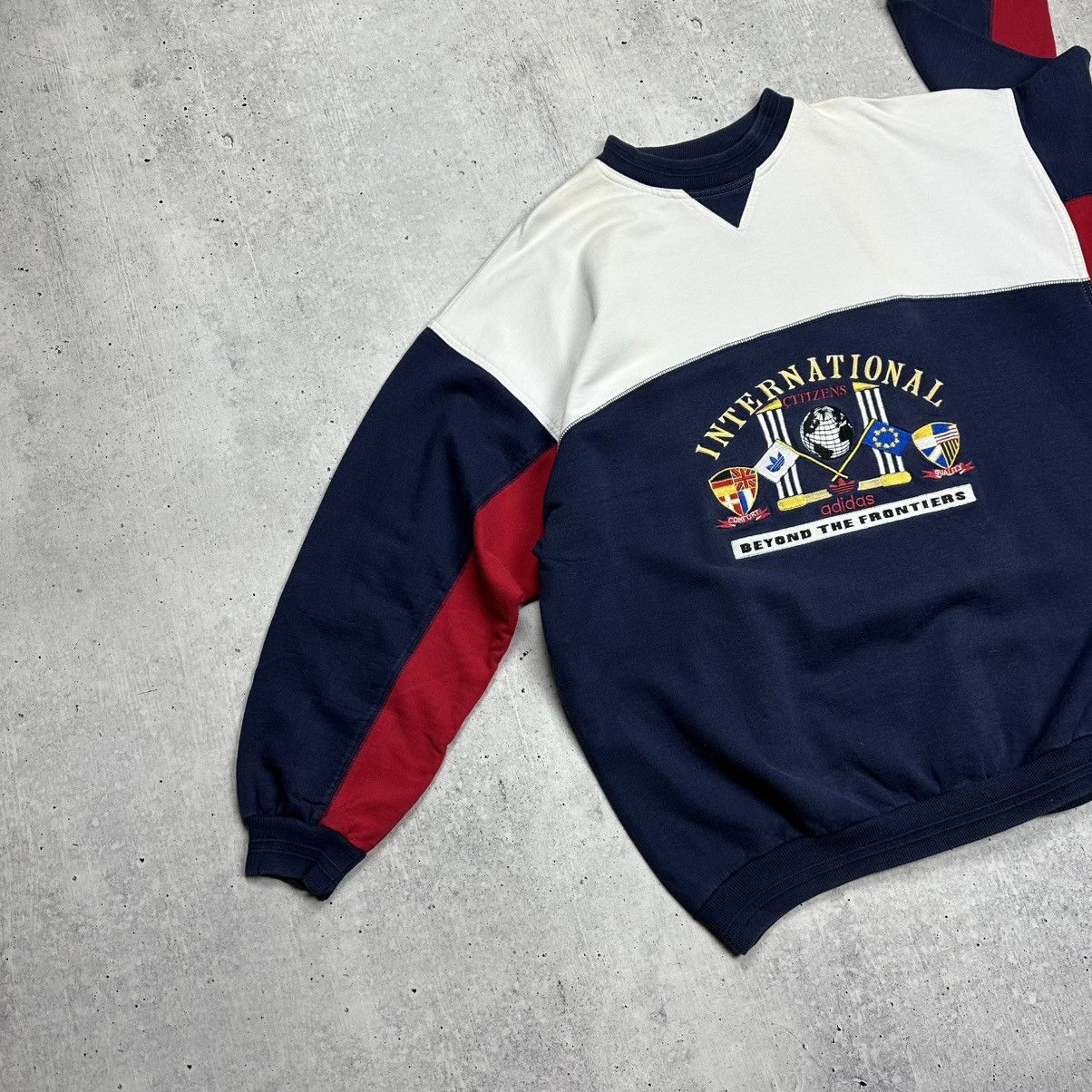 Adidas 90’s Vintage Adidas International Embroidered Sweatshirt Size US L / EU 52-54 / 3 - 7 Thumbnail
