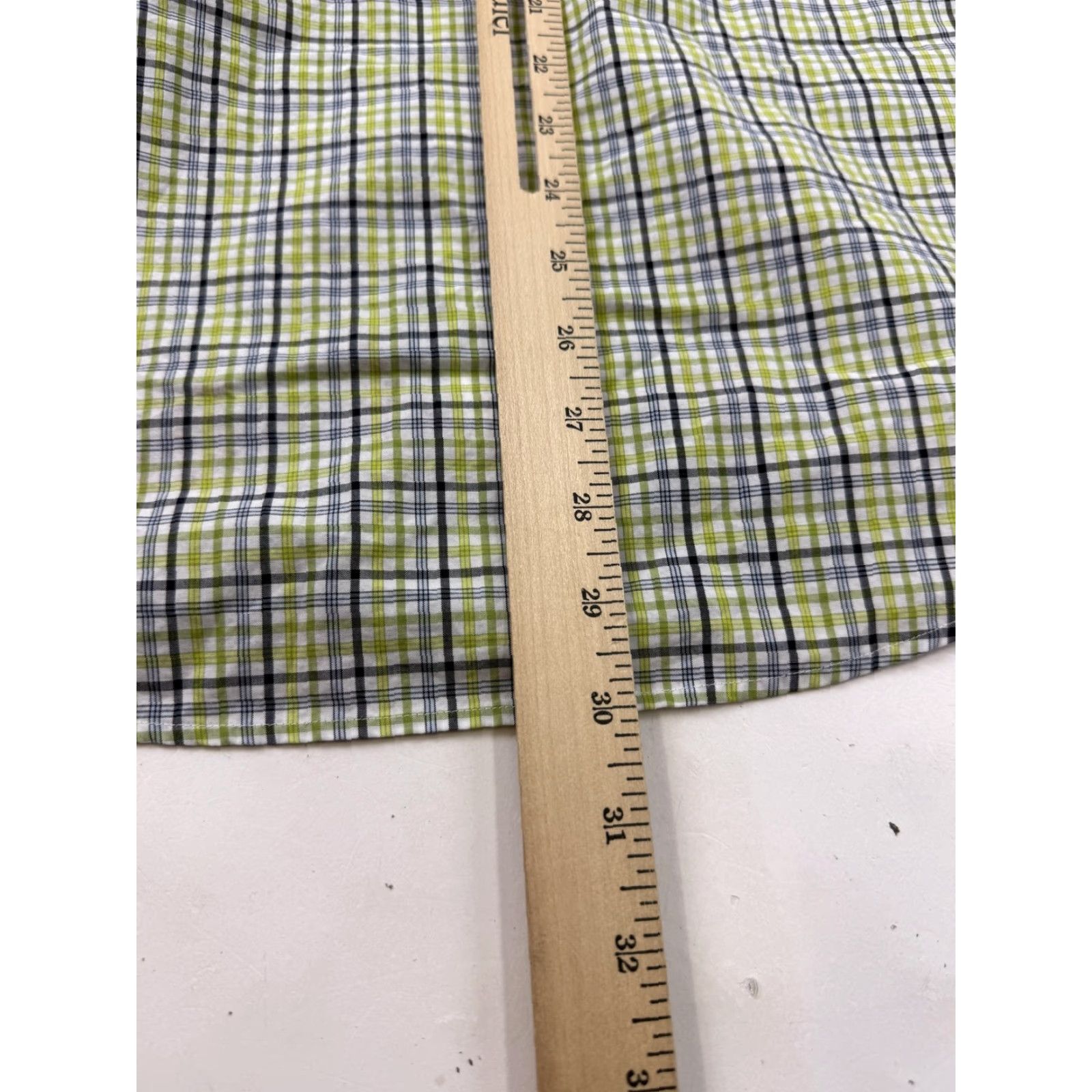 Neiman Marcus VINTAGE? No — (not vintage) Neiman Marcus Shirt Mens M Green Plaid Short Sleeve Button Front Casual Size US M / EU 48-50 / 2 - 7 Thumbnail