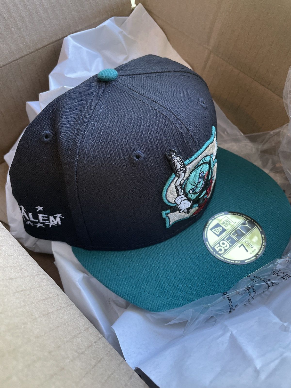 Supreme supreme x salem 7/58 fitted hat blue green rim Size ONE SIZE - 1 Thumbnail
