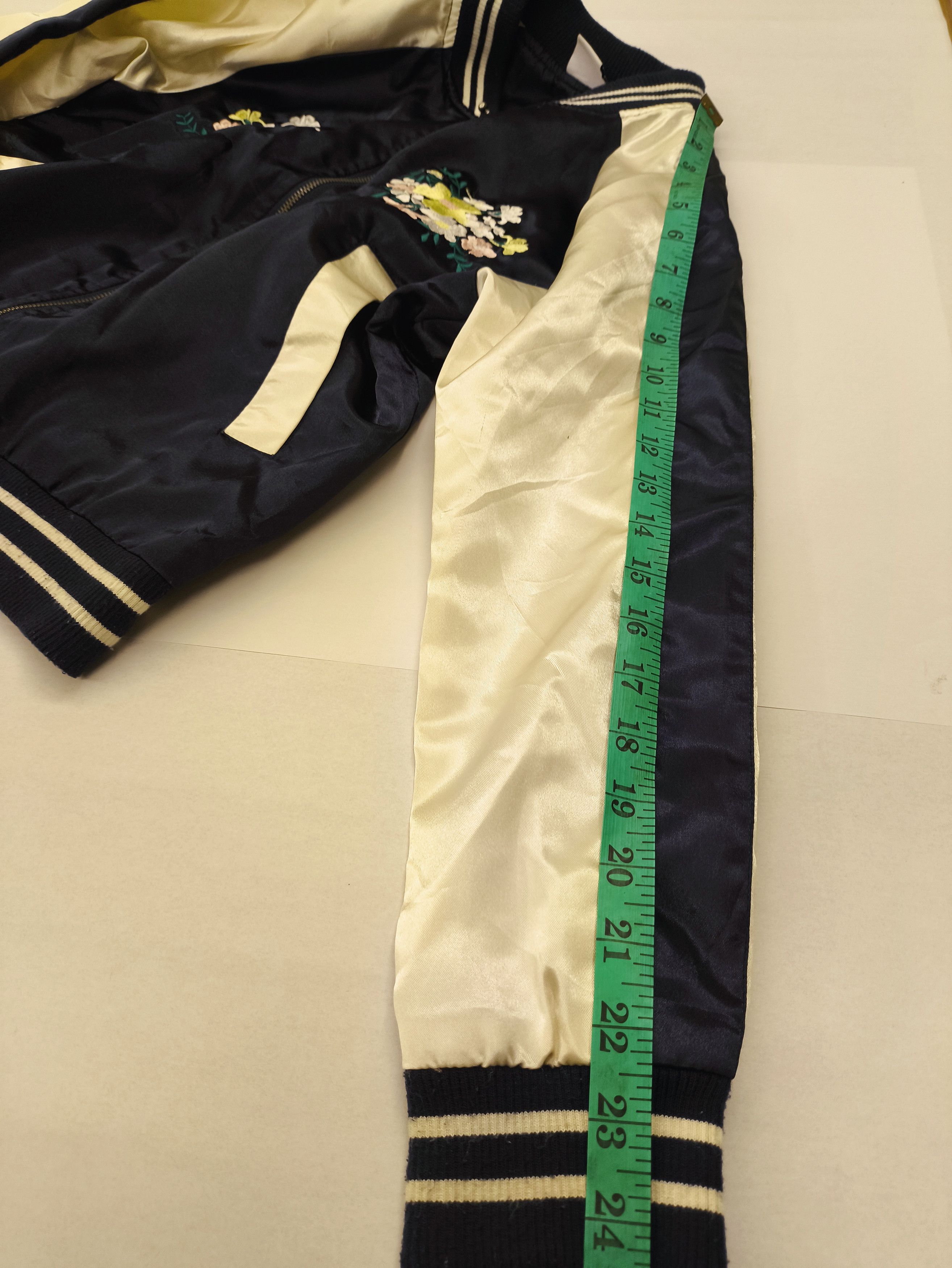 Other Vintage Sukajan Navy White S Embroidered Flower Rose Size US XS / EU 42 / 0 - 10 Thumbnail